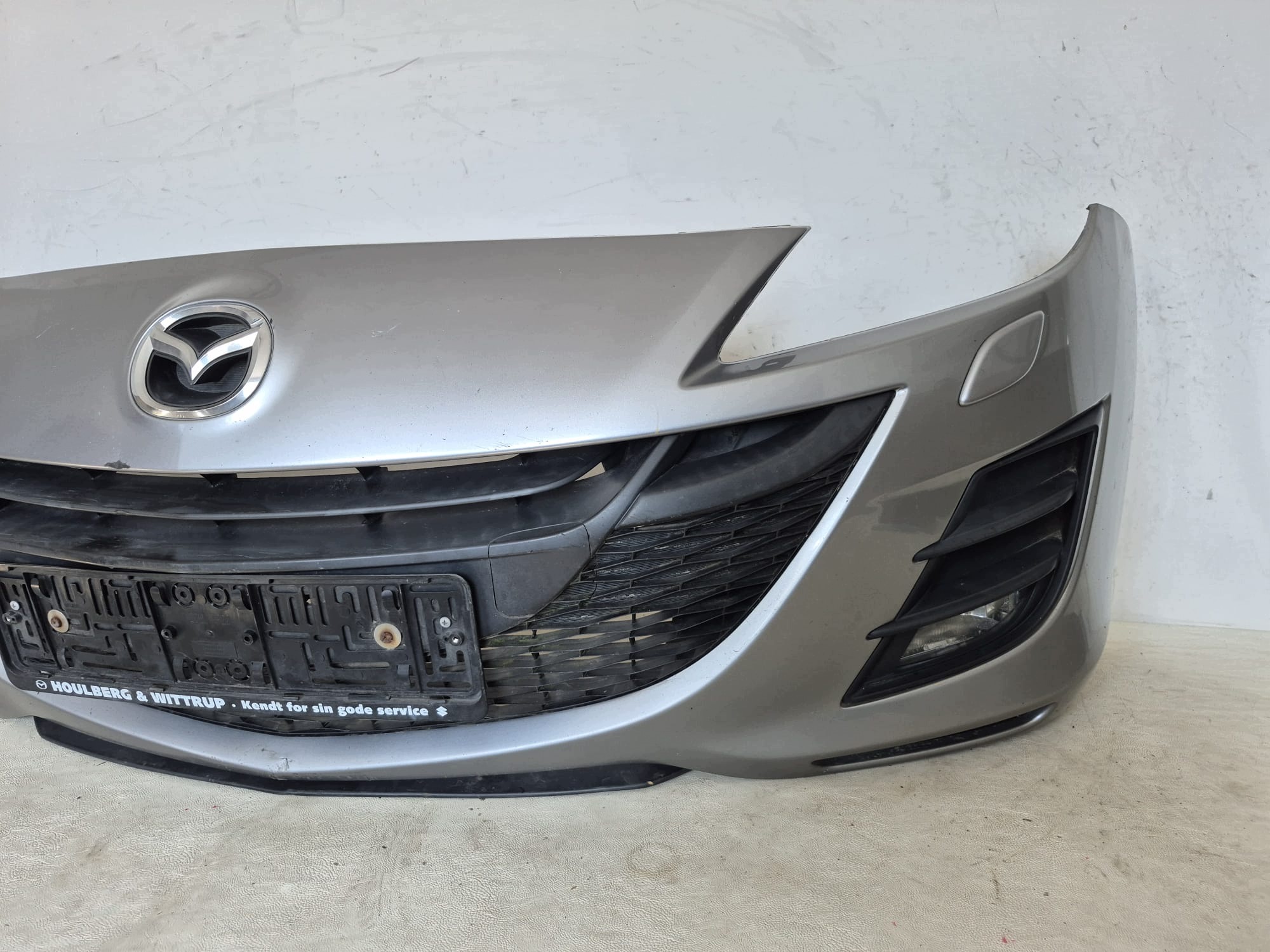 MAZDA 3 BL 08- bumper front front SPR LAK.38P BCW8-50031