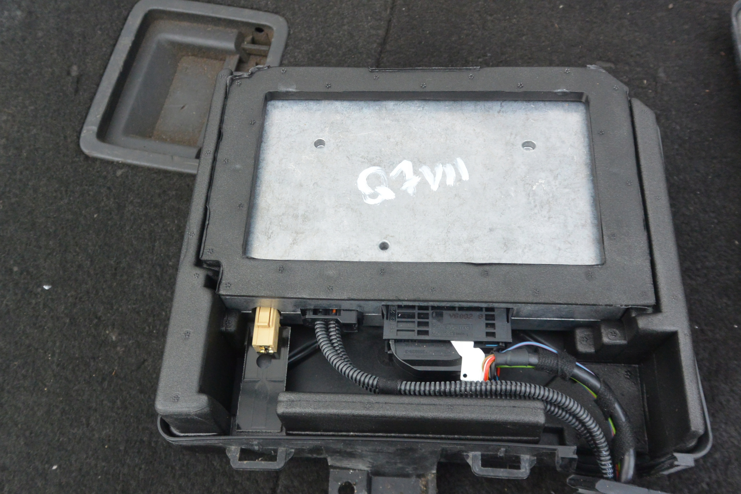 module BLUETOOTH amplifier AUDI Q7 4L VW TOUAREG 7L A6 C6