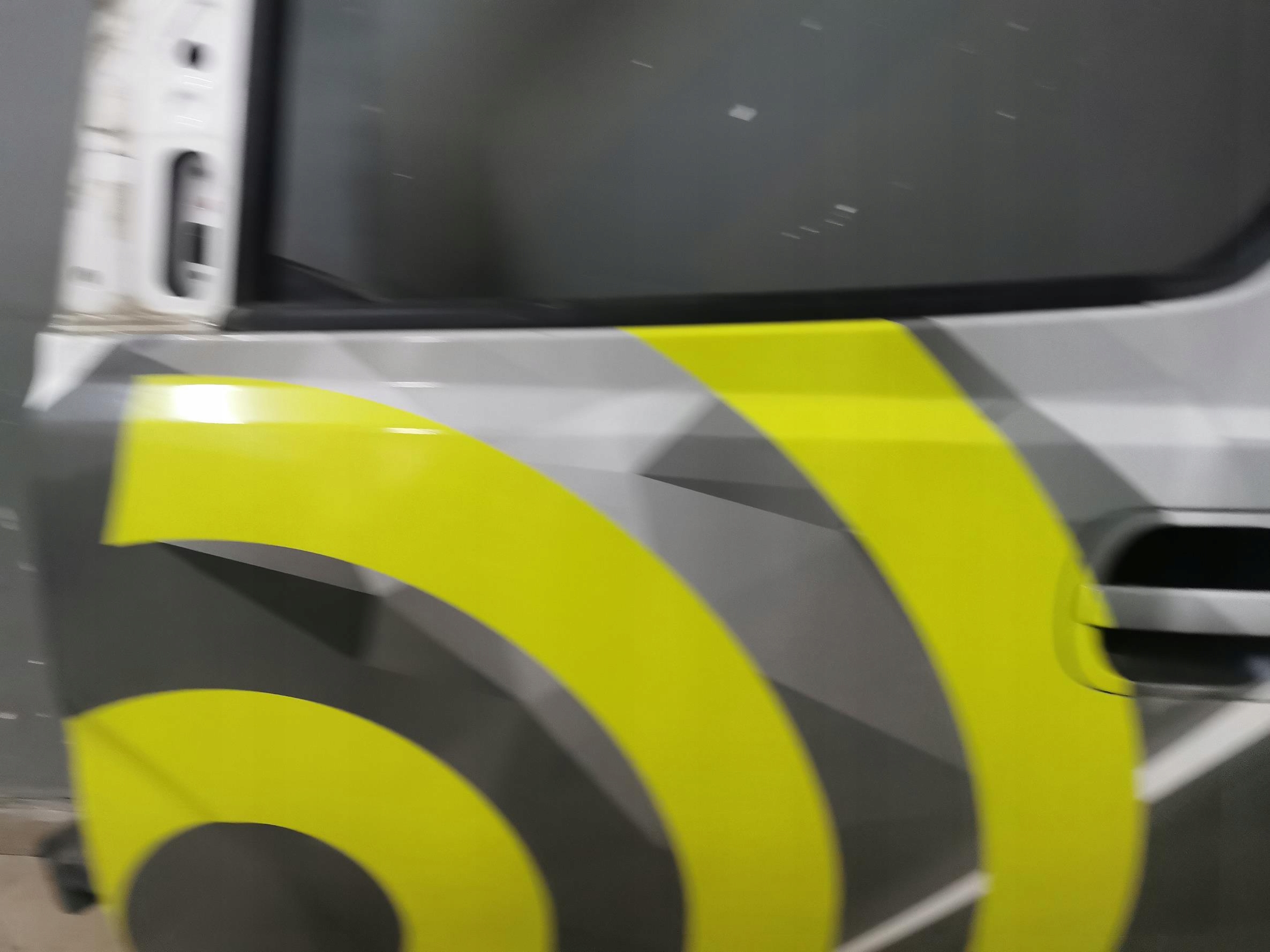 door complete left front HYUNDAI H-1 II LIFT EU