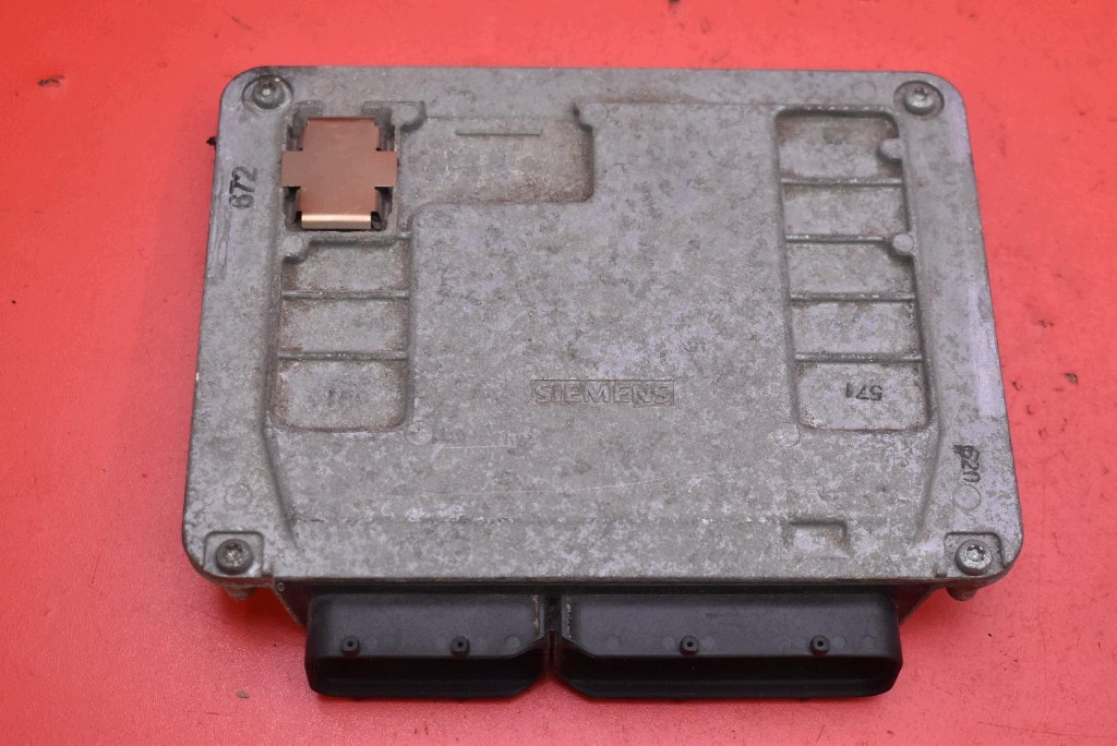 control unit computer of the engine 06A906033DA SEAT ALTEA 1.6 8V 102 KM 04-09