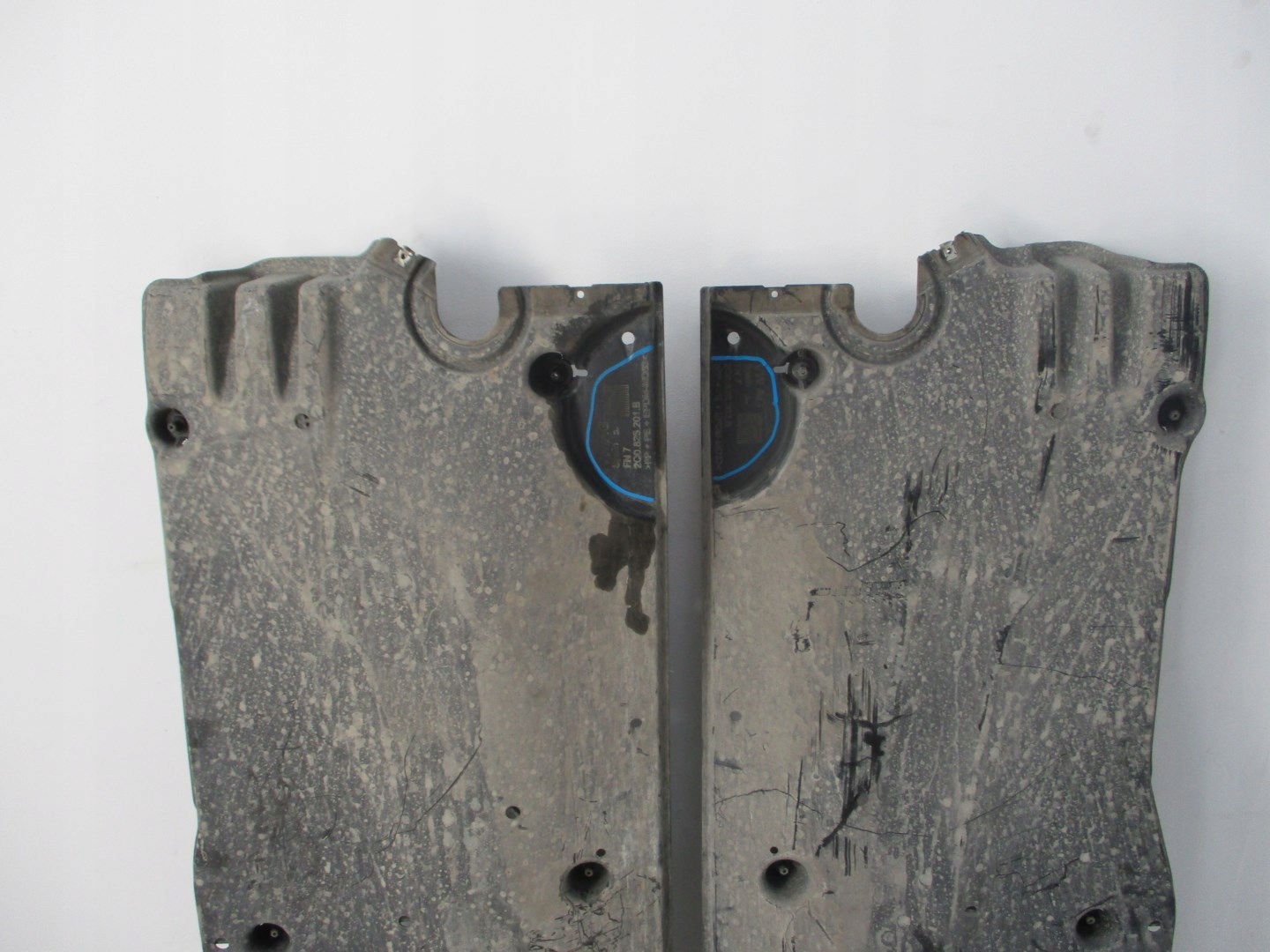 abdeckung Blende Abdeckung Unterfahrschutz VW POLO 2G0 2Q0825201B 2Q0825202B