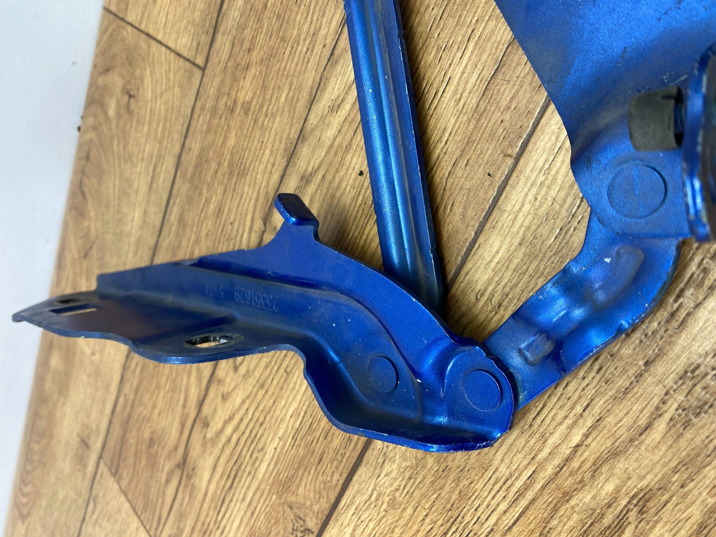 bonnet hinges left Chevrolet Camaro 2016+