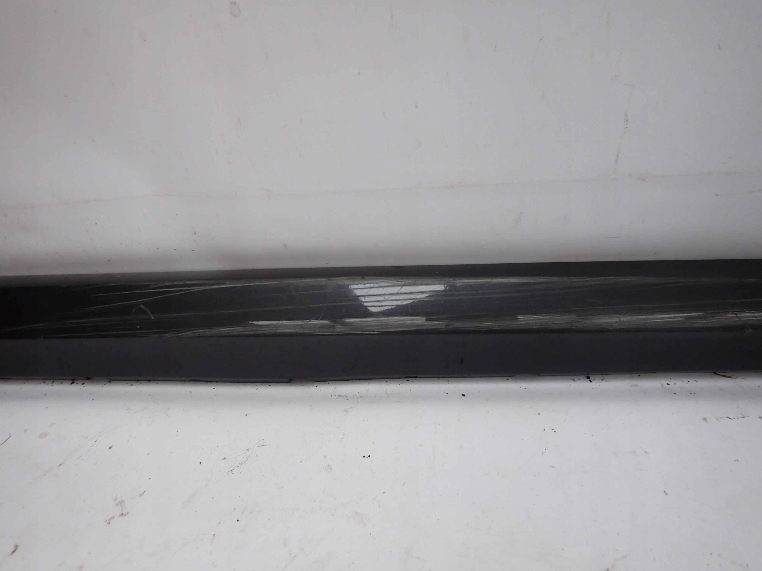 moulding threshold cap for threshold BMW X2 F39 8069696