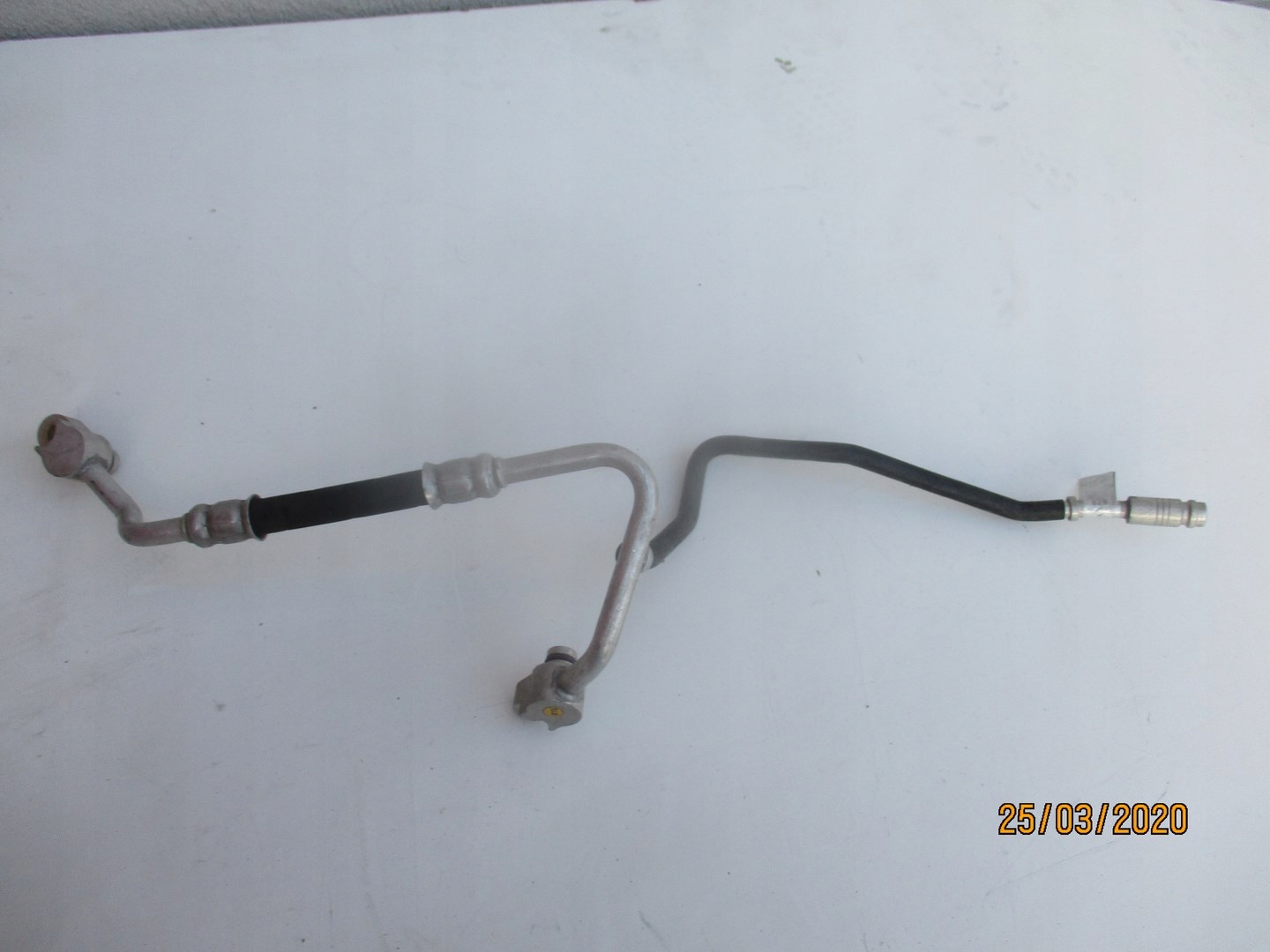 ШЛАНГ КОНДИЦИОНЕРА 4M0820706A