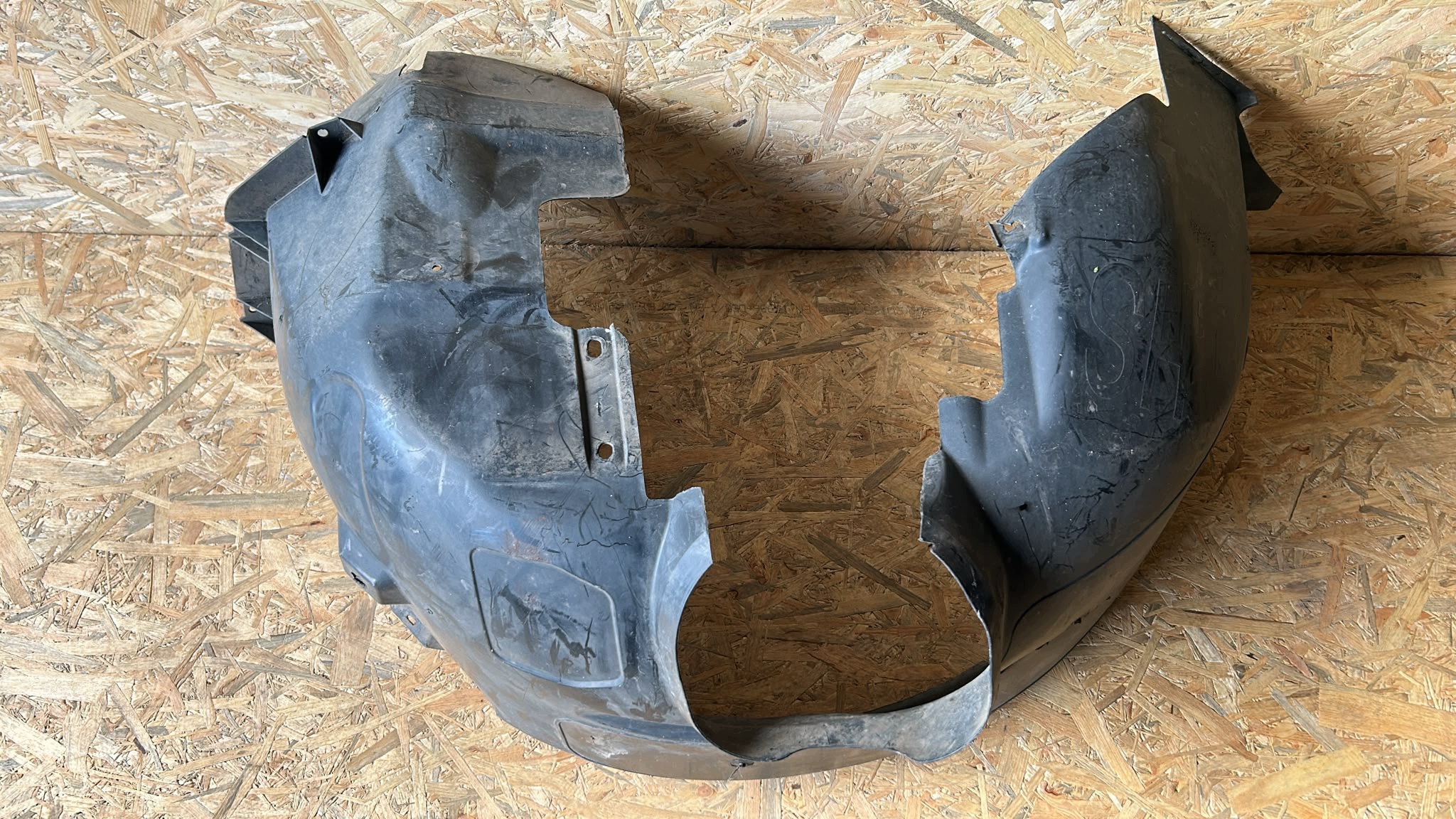 mudguard left left front front FORD FOCUS MK3 C-MAX MK2