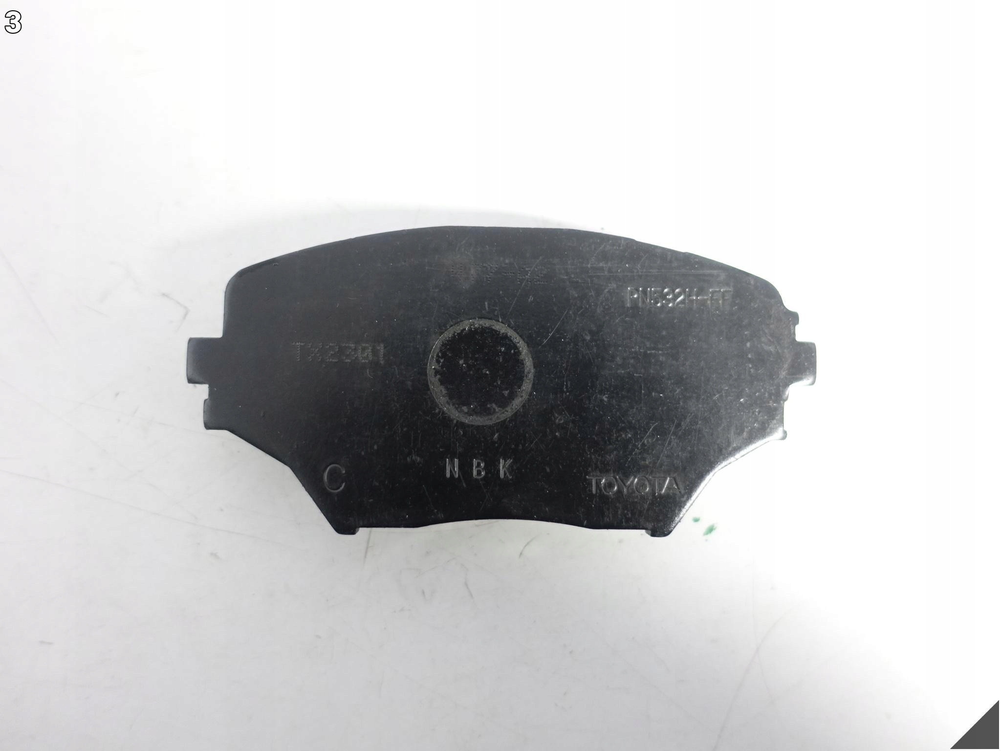TOYOTA RAV4 II 00-05 plates front KOMPLET OE 04465-42110