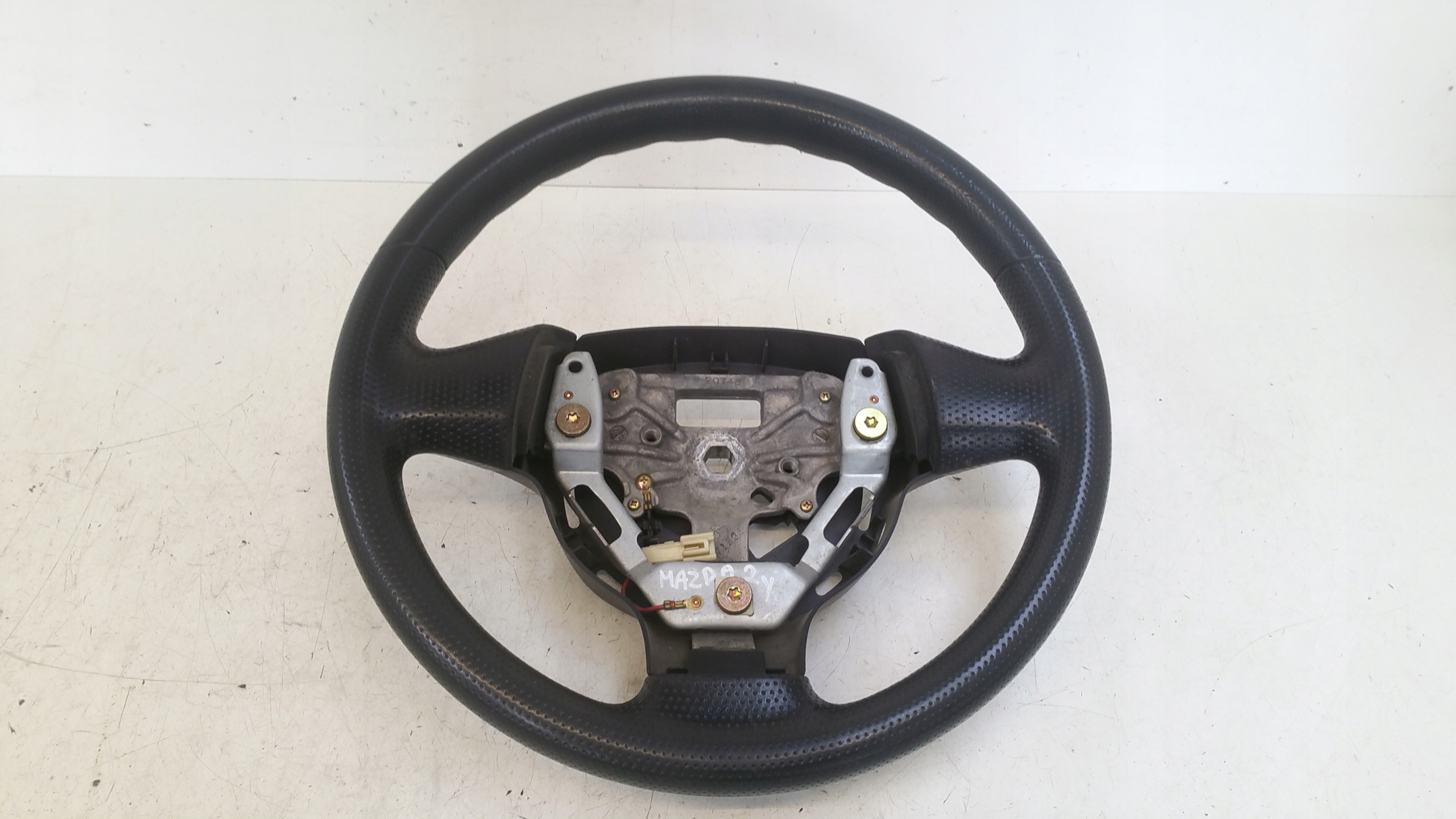 volante Mazda 2 DY