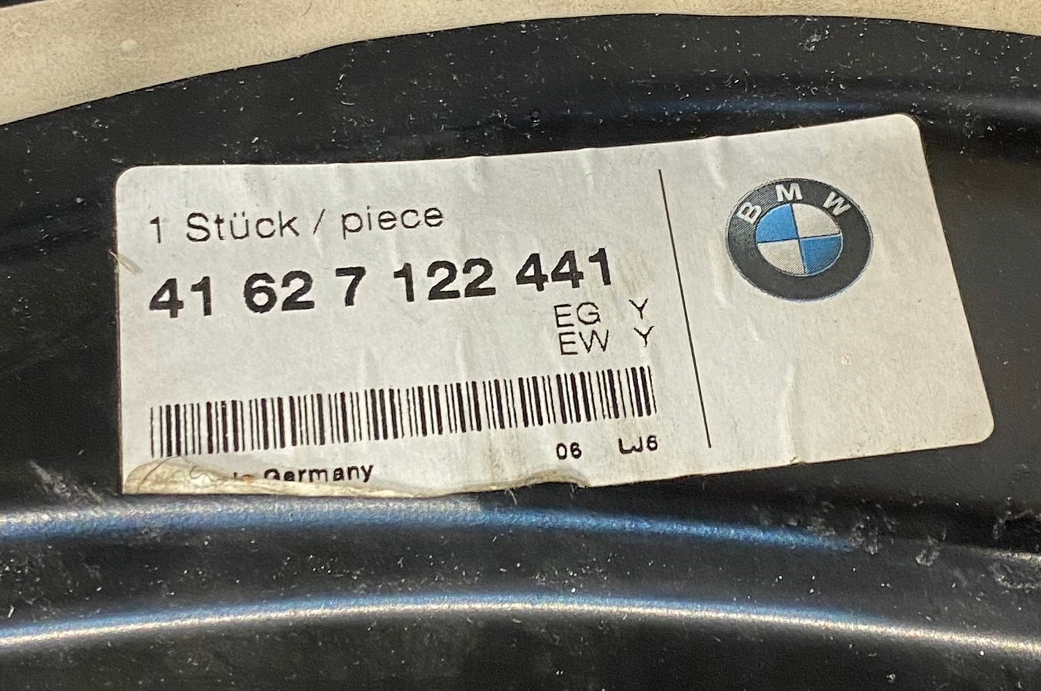 BMW 5 rear trunk door boot 41627122441
