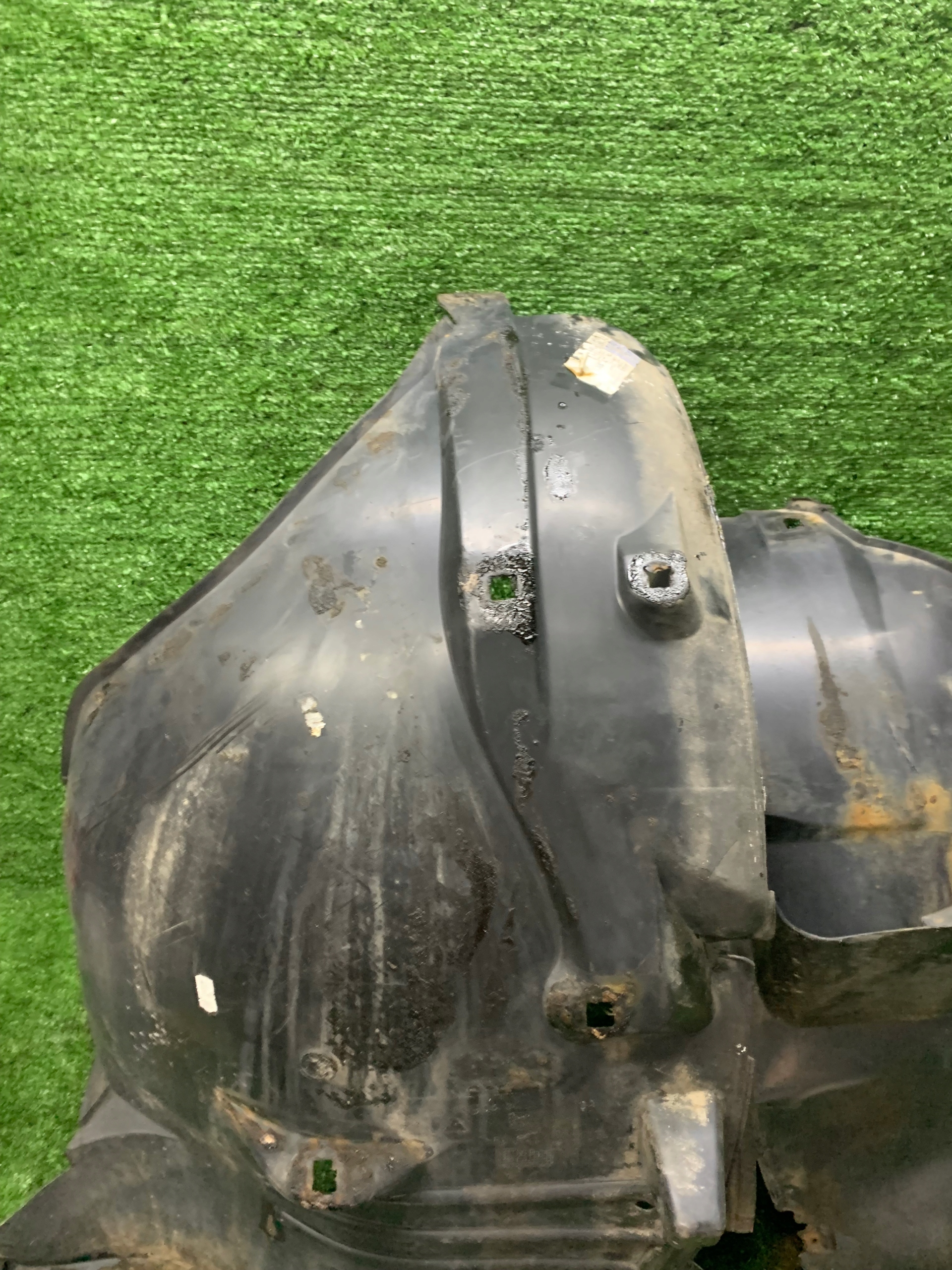 2206980530 2206980730 mudguard front front left MERCEDES W220 complete