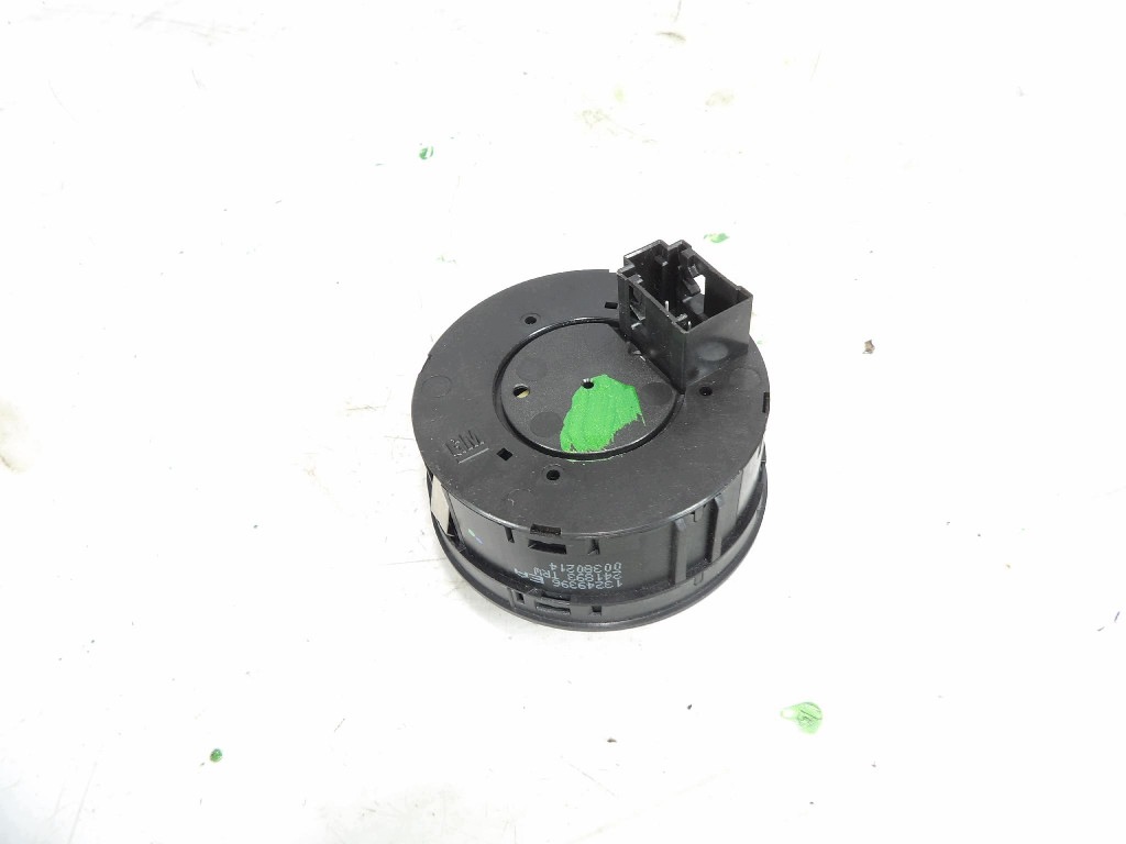 OPEL CORSA D interruttore luci 13249396EA