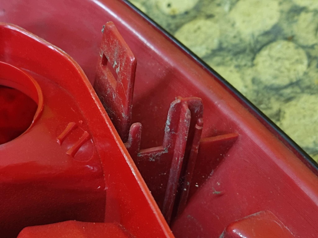 RENAULT CLIO II light left rear part