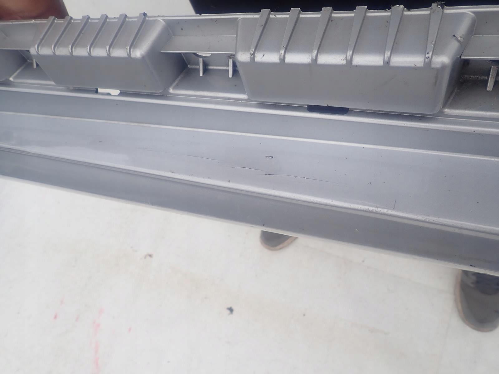 MERCEDES E-KLASA W207 AMG moulding threshold left
