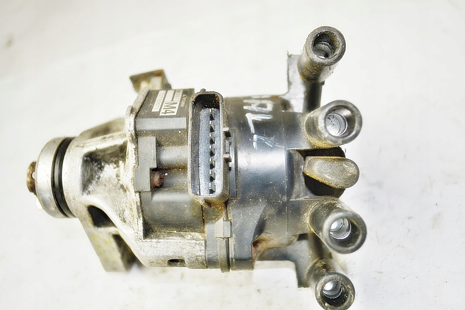 MAZDA 323 APARAT ZAPŁONOWY T2T60671 B3S7 M4 8YZ6