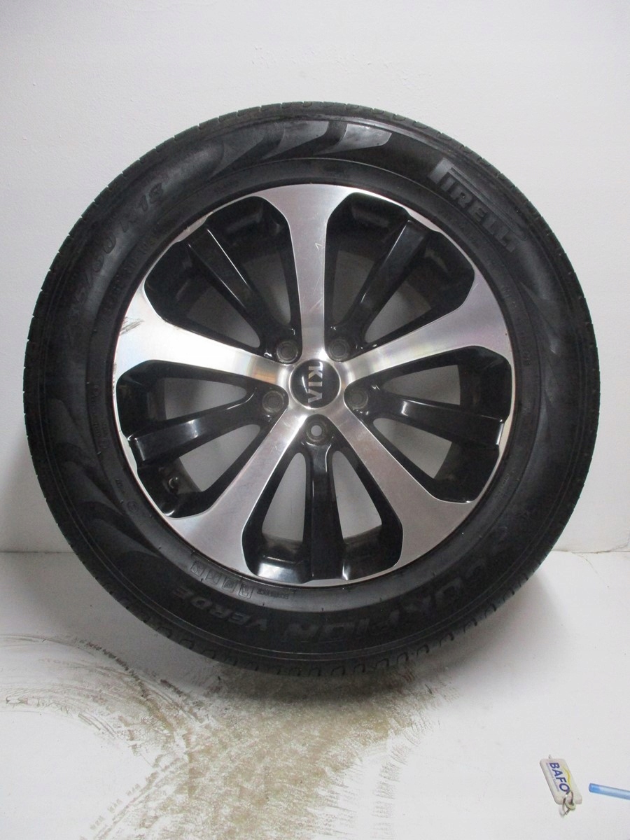 wheels discs tyres KIA SORENTO R18 pirelli