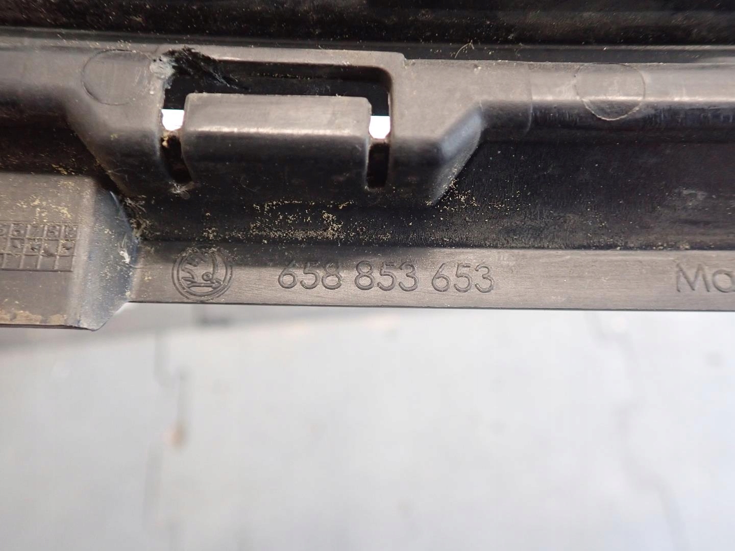 grill SKODA KAMIQ 2019- 568853653