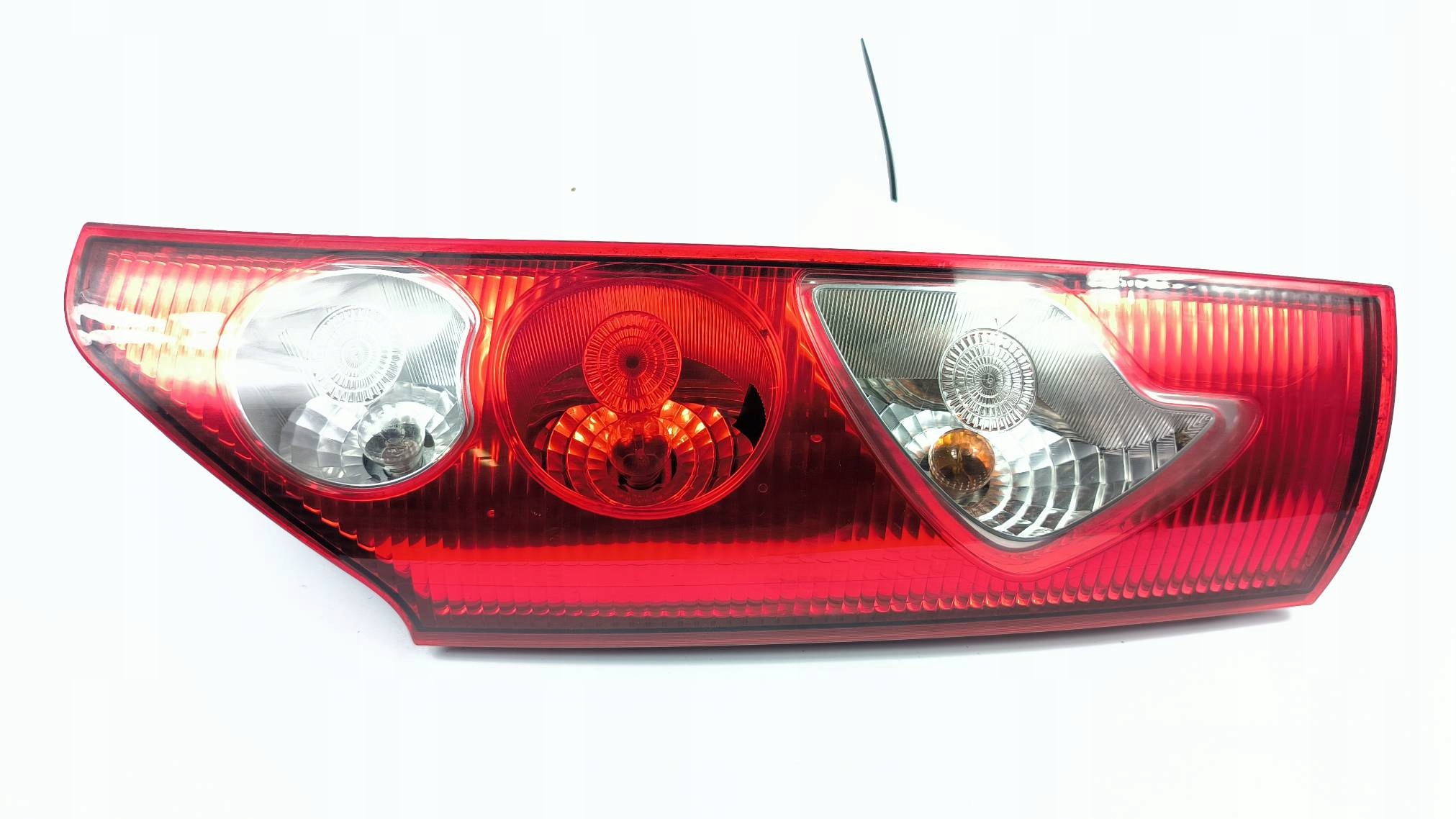 light right rear part 8200419945 RENAULT KANGOO II