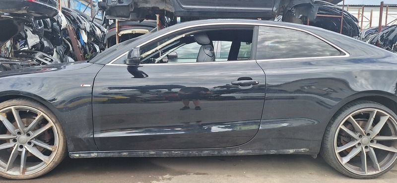 Audi A5 LIFT 12- door front front left LZ9Y