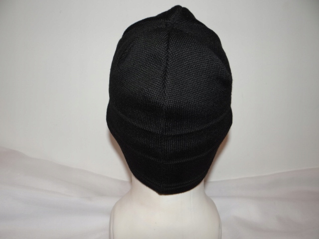 FAJNA WEŁNIANA CZAPKA ZIMOWA Cechy z dzianiny