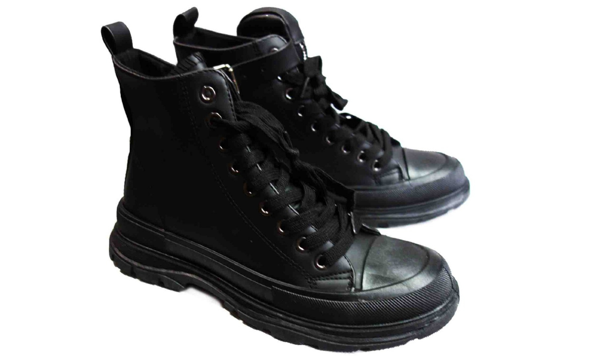 NOWOŚC trampki Młodzieżowe czarne traper 40