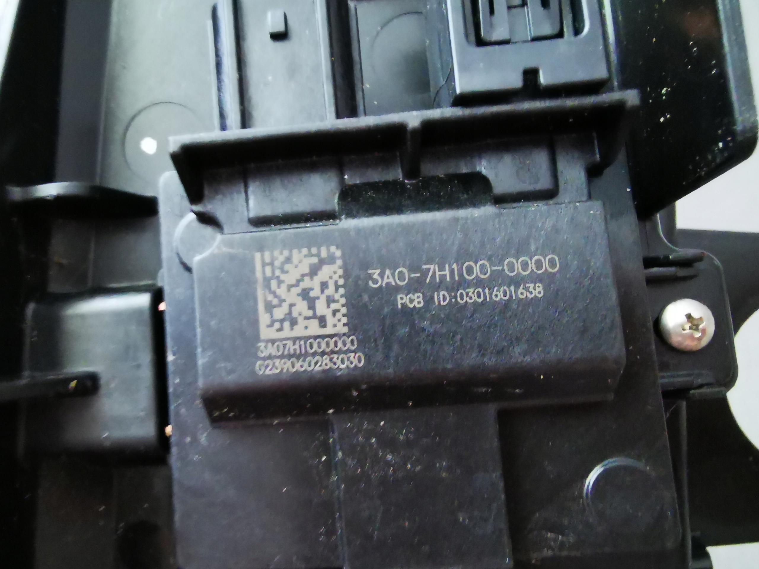 Honda CR-V VI Czujnik Bezdotykowego Otwierania Klapy Bagażnika 2023- Typ samochodu 4x4/SUV Samochody osobowe