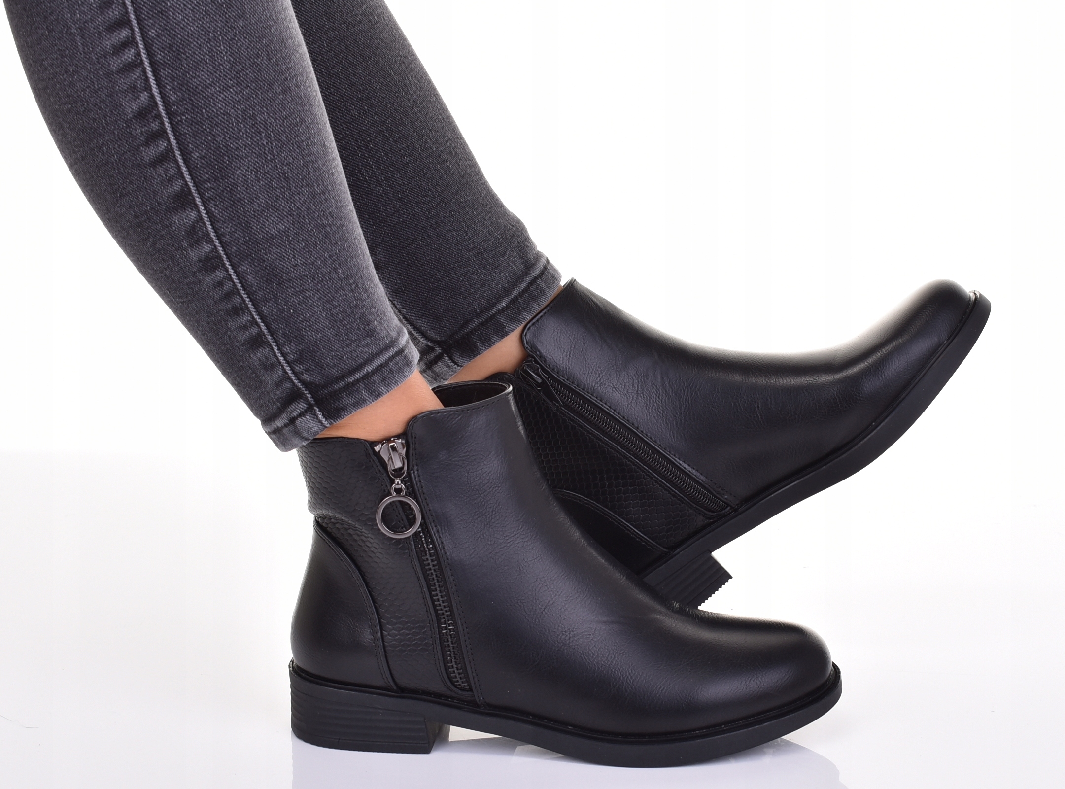 BOTKI DAMSKIE SKÓRZANE PŁASKI OBCAS ZAMEK MODNE WYGODNE Rozmiar 41