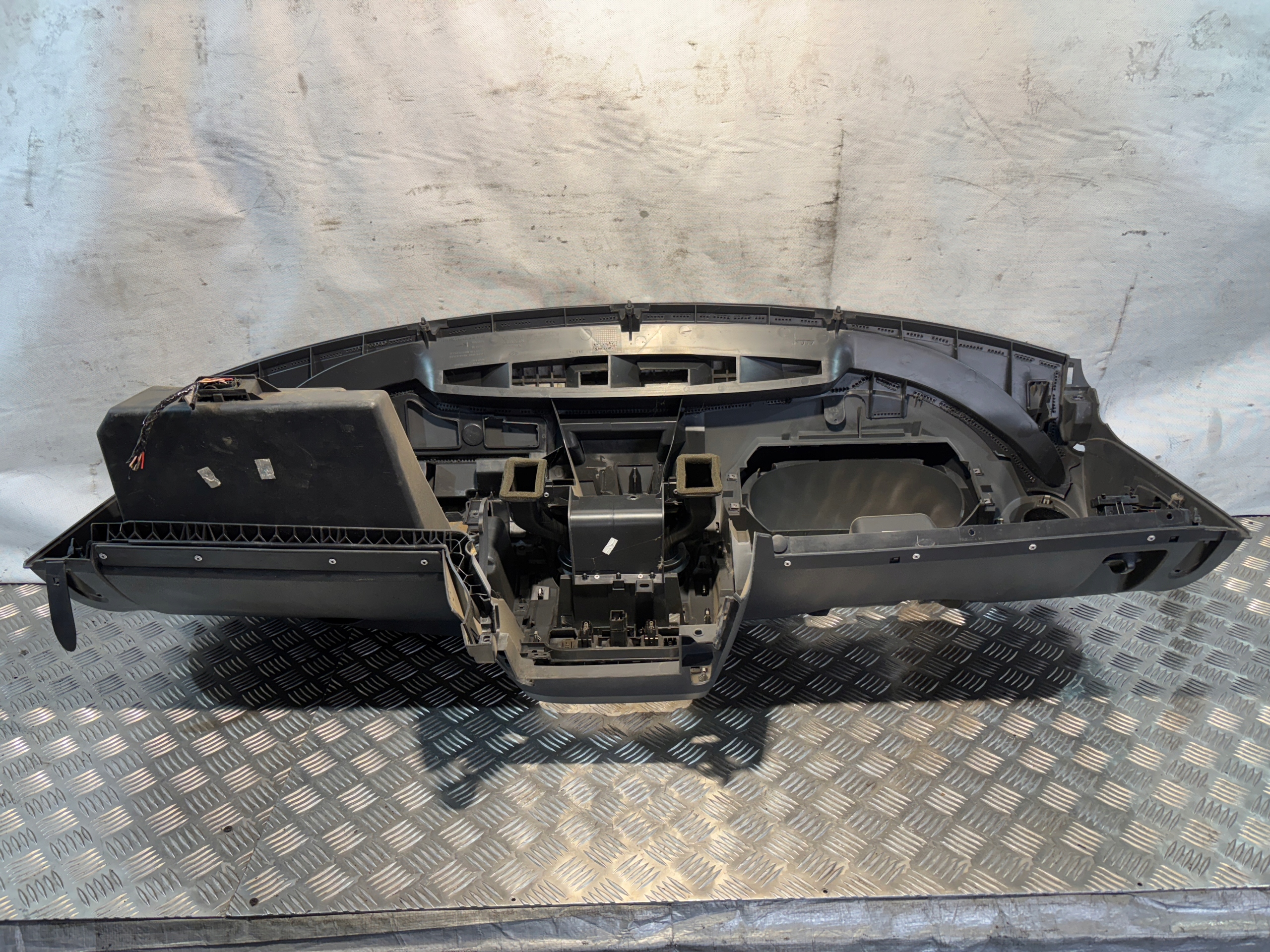 dashboard instrument panel Dacia Sandero and 820073738433