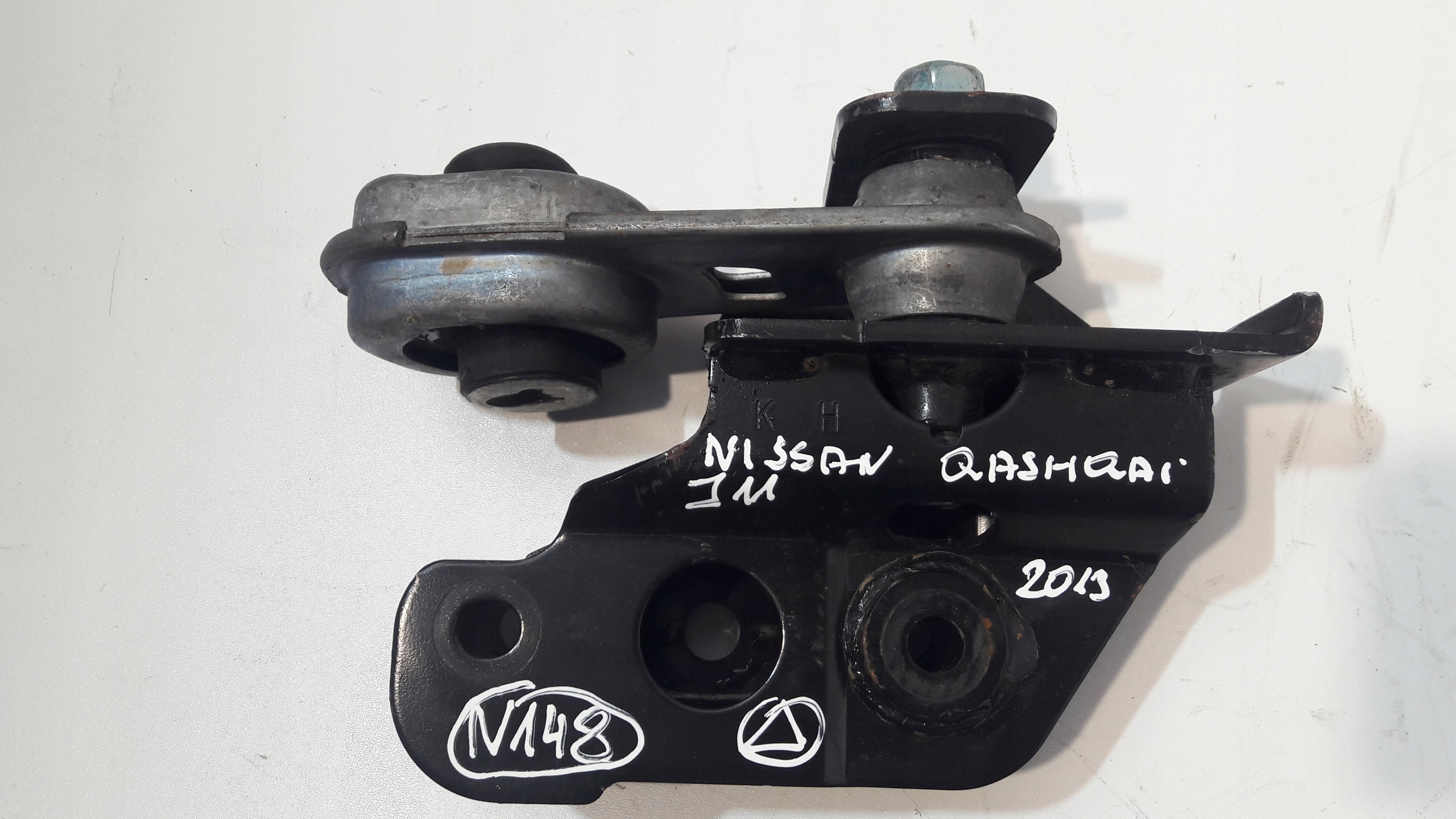 NISSAN QASHQAI J11 holder engine mount 2013