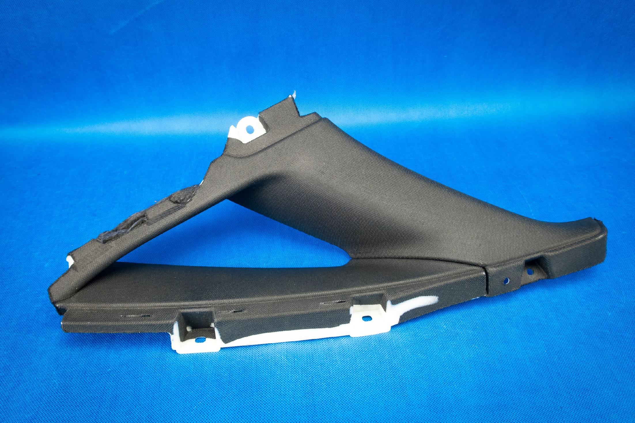 fedél kárpit slupka Audi A8 S8 4H0867242B EU4