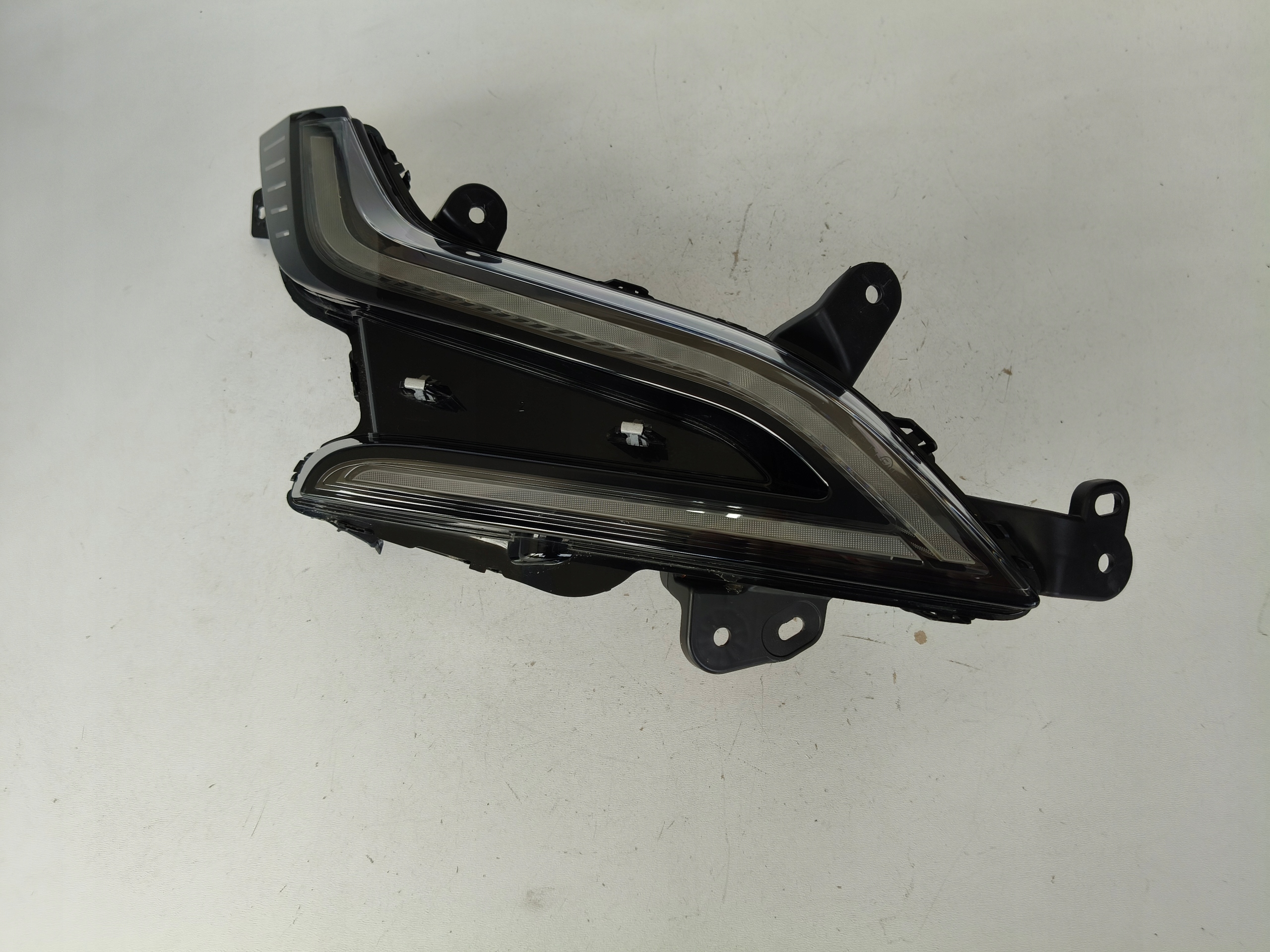 fog light right RENAULT MEGANE V E-TECH 23- LED DRL