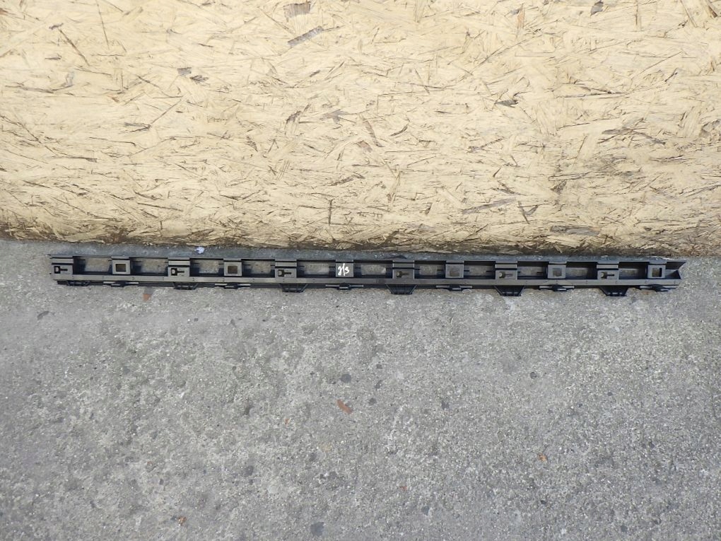 VW PASSAT B8 3G0 14- SUPPORT PLAQUE JUPES GAUCHE