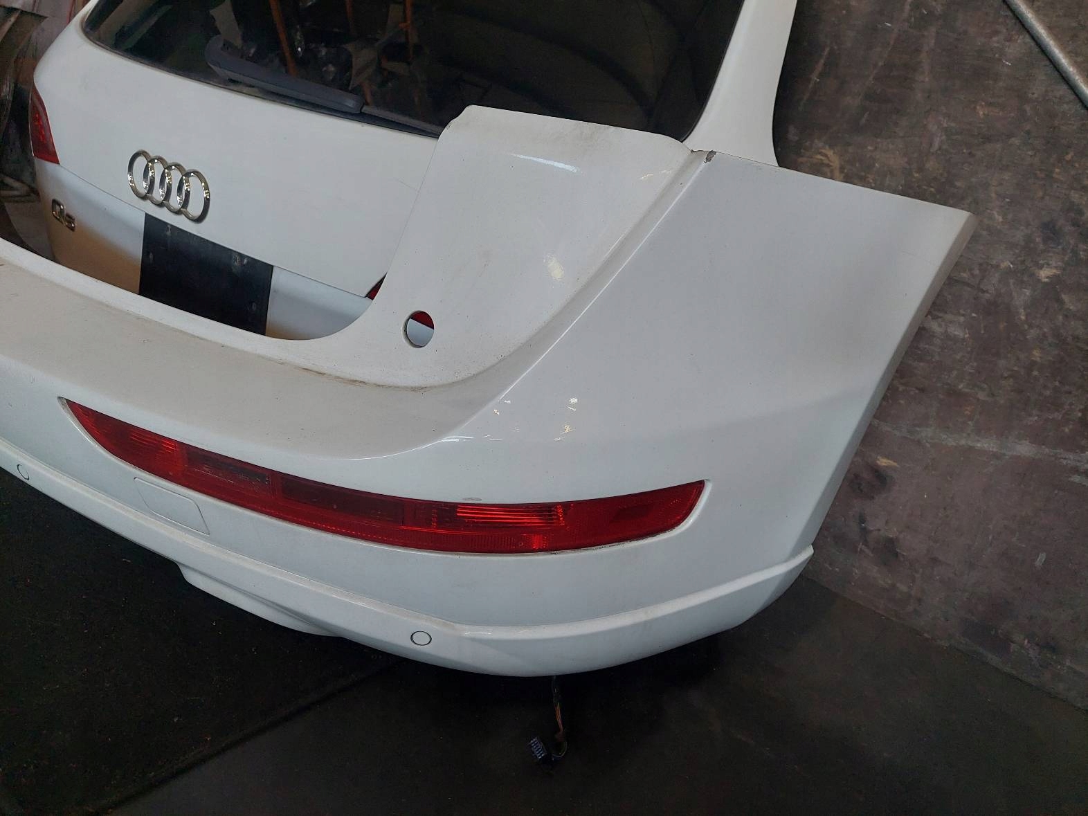 complete rear part AUDI Q5 8R LY9C trunk door boot bumper rear part lights