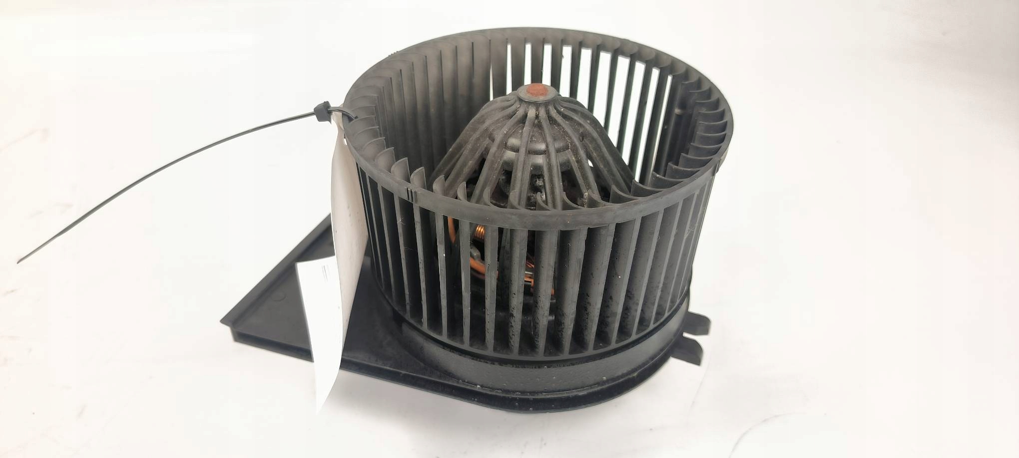 ventilator kabinski 6N1819021 SEAT AROSA