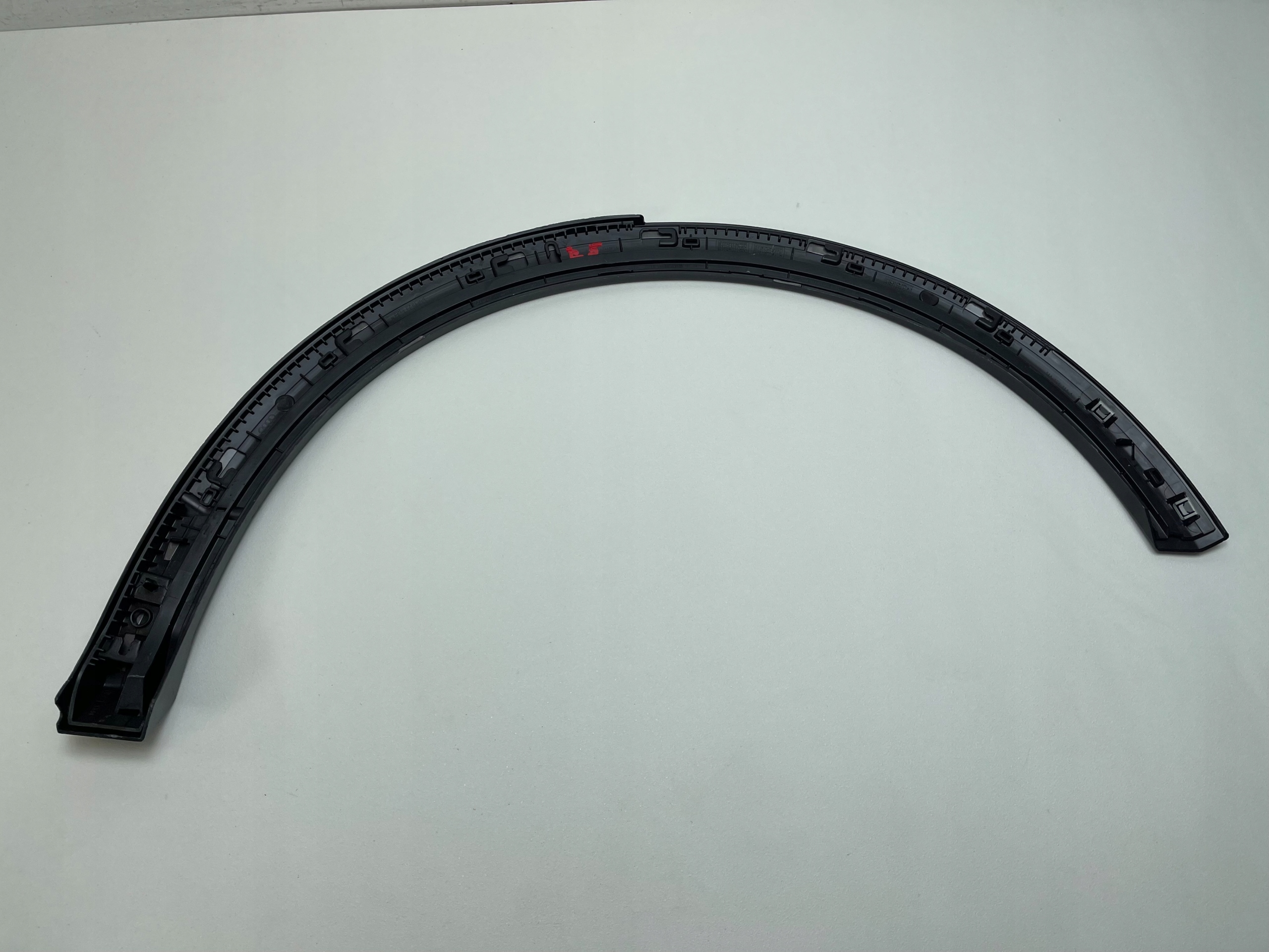 L5 AUDI Q2 81A modanatura parafango Destro posteriore 81A853818A