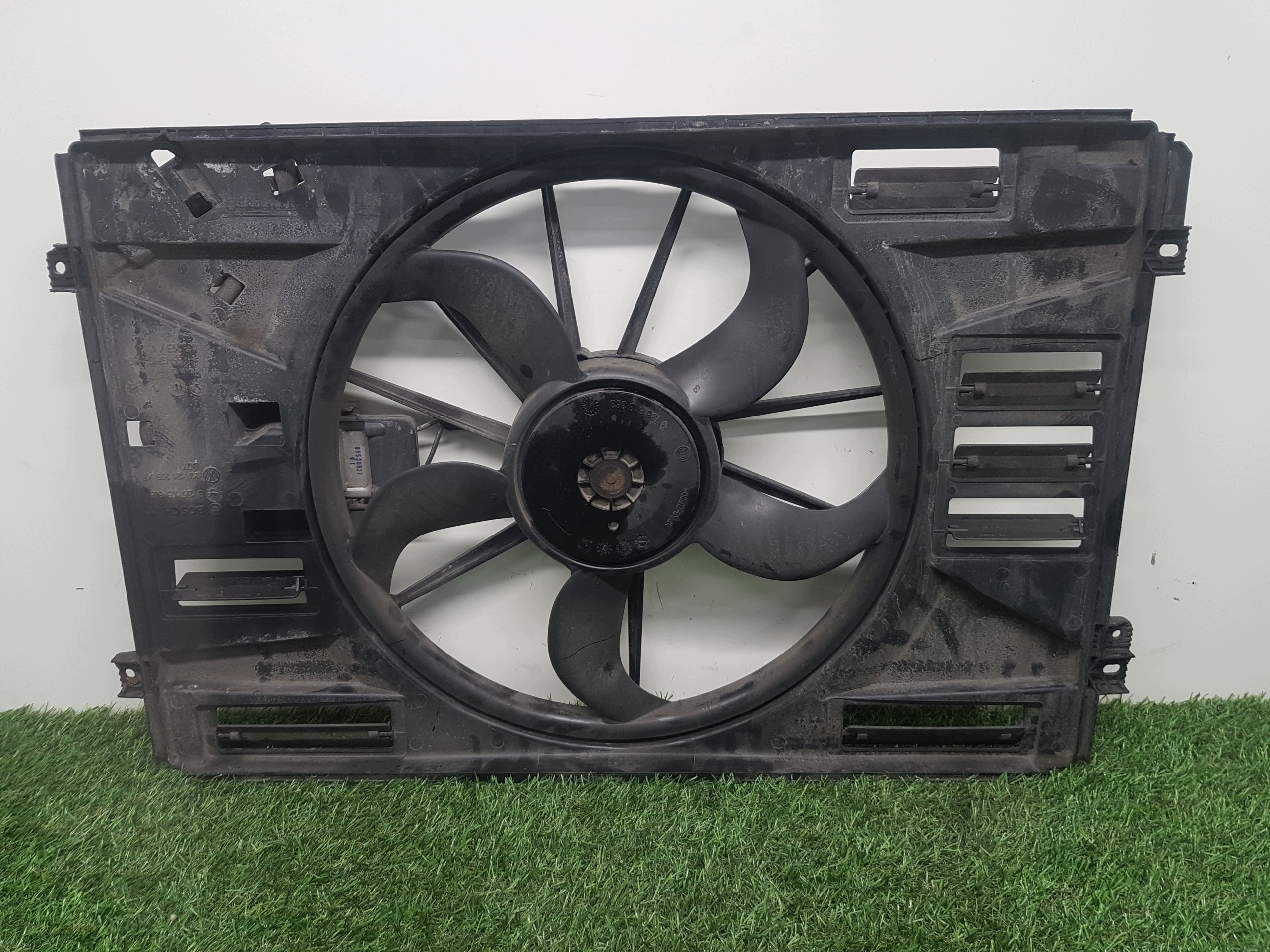ventilátor chladiče VOLKSWAGEN GOLF 6 1K0121205AF