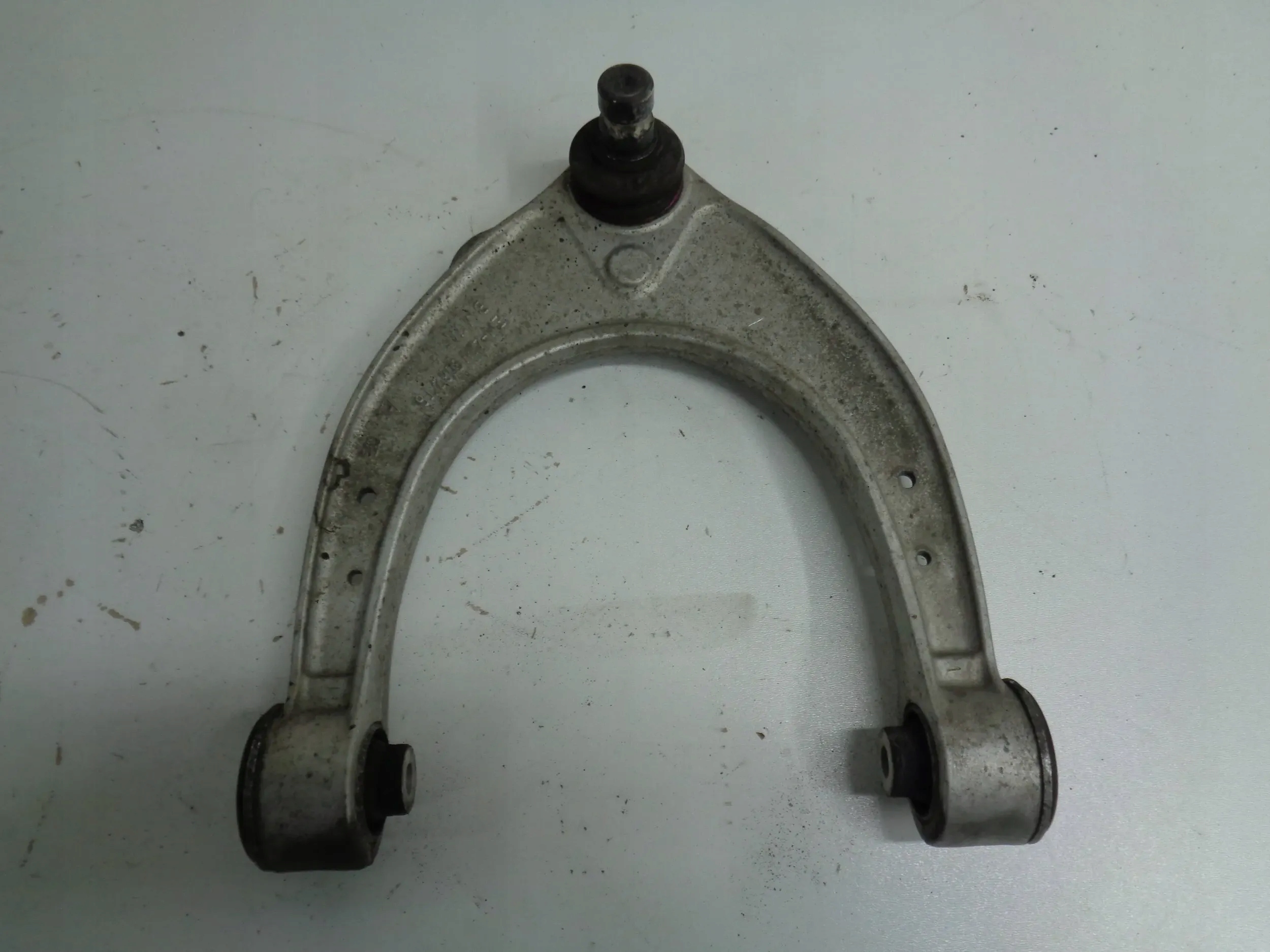 BMW 5 F10 F11 3.0D N57 arm upper right front