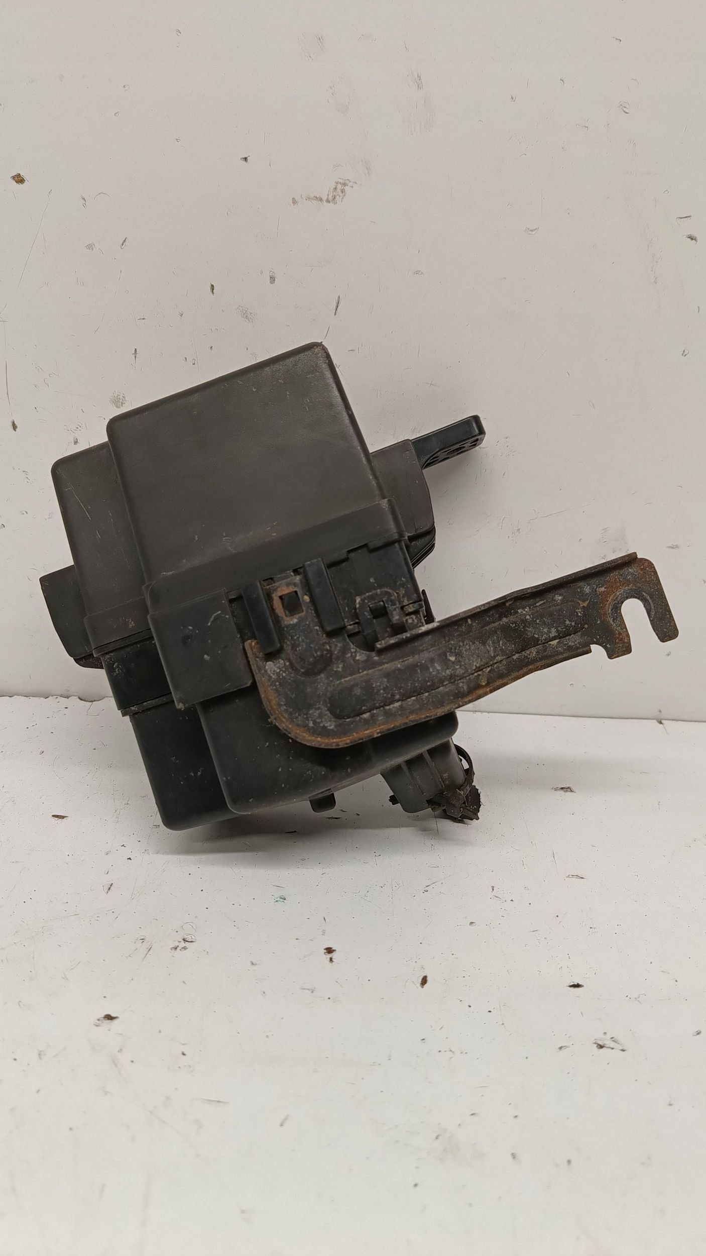 HYUNDAI I20 and LIFT box fuse box 2012-14R