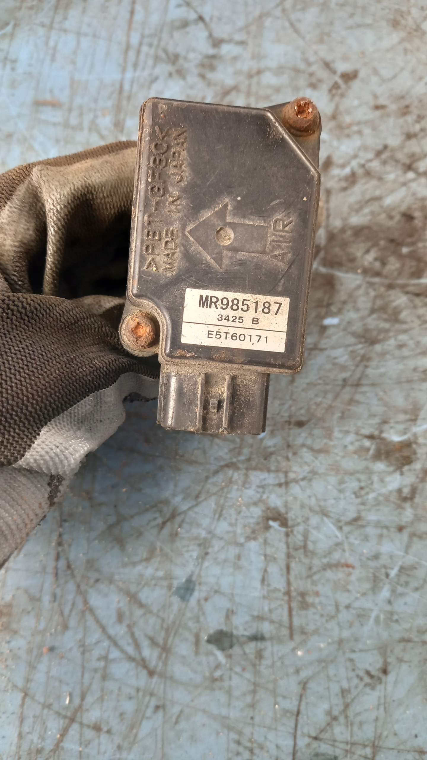 ВИТРАТОМІР MITSUBISHI ЗУСИЛЛЯ4r