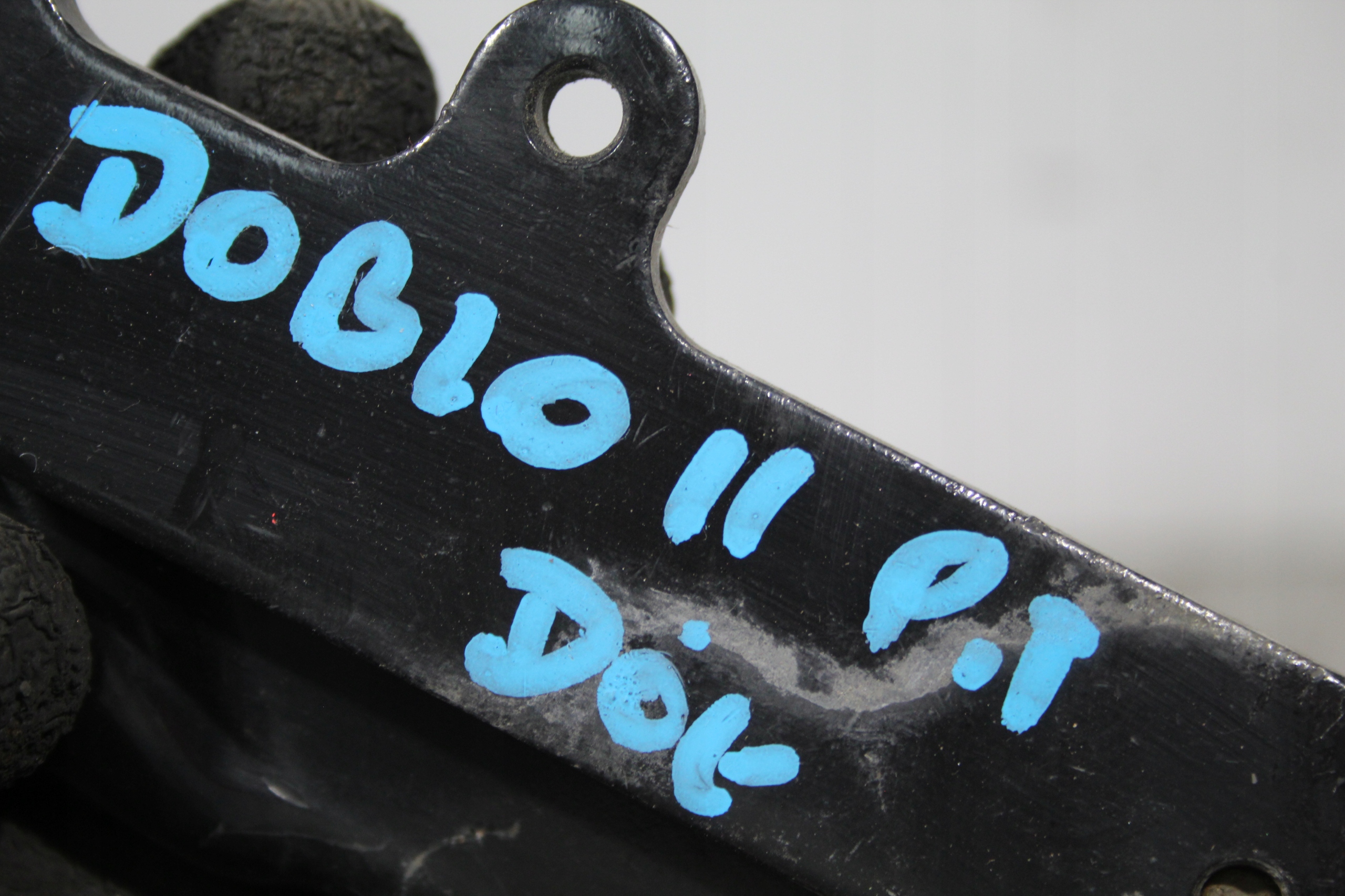 roll door right rear part lower FIAT DOBLO II 2