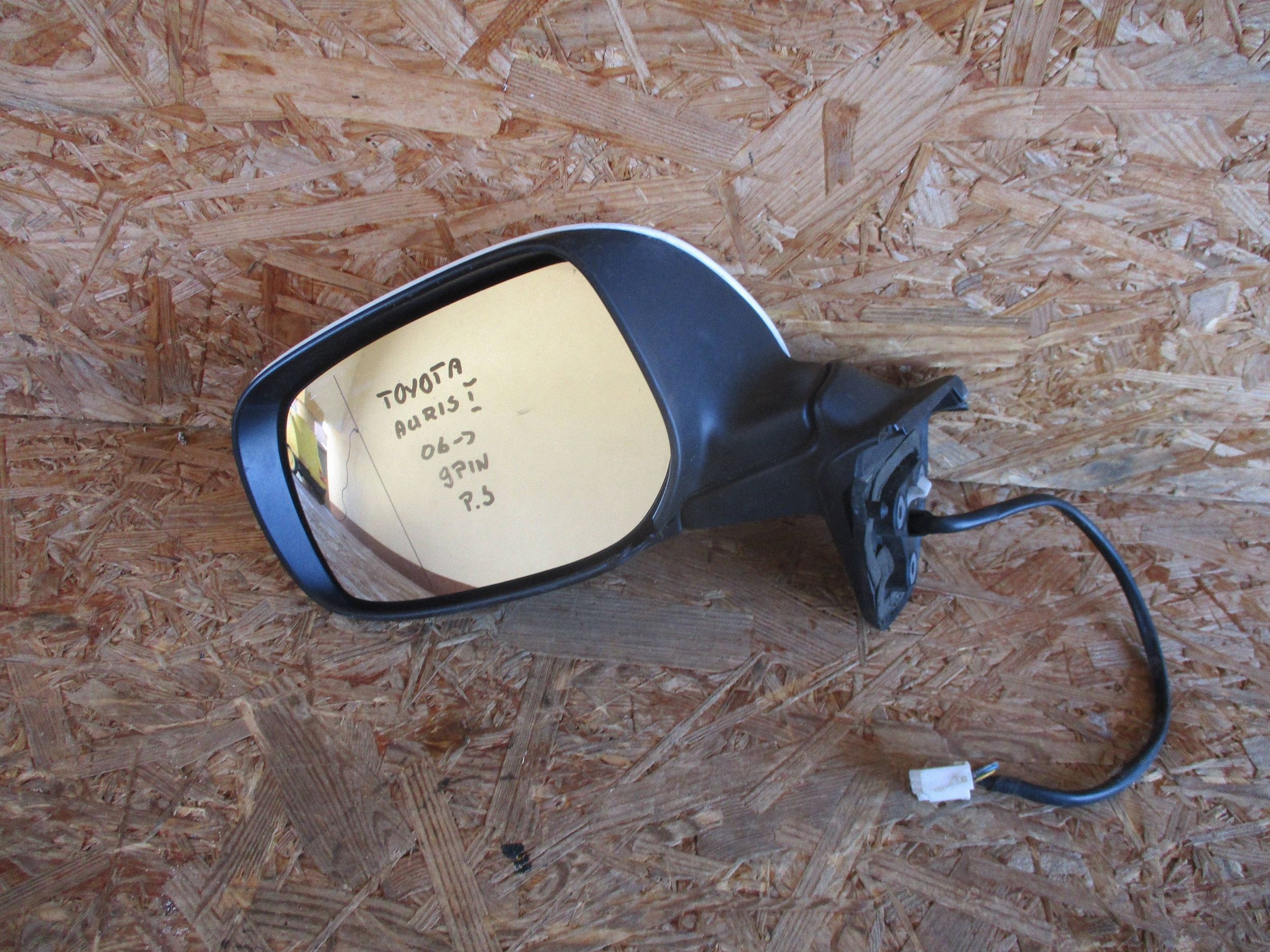 mirror left TOYOTA AURIS and E15 LIFT 9PIN