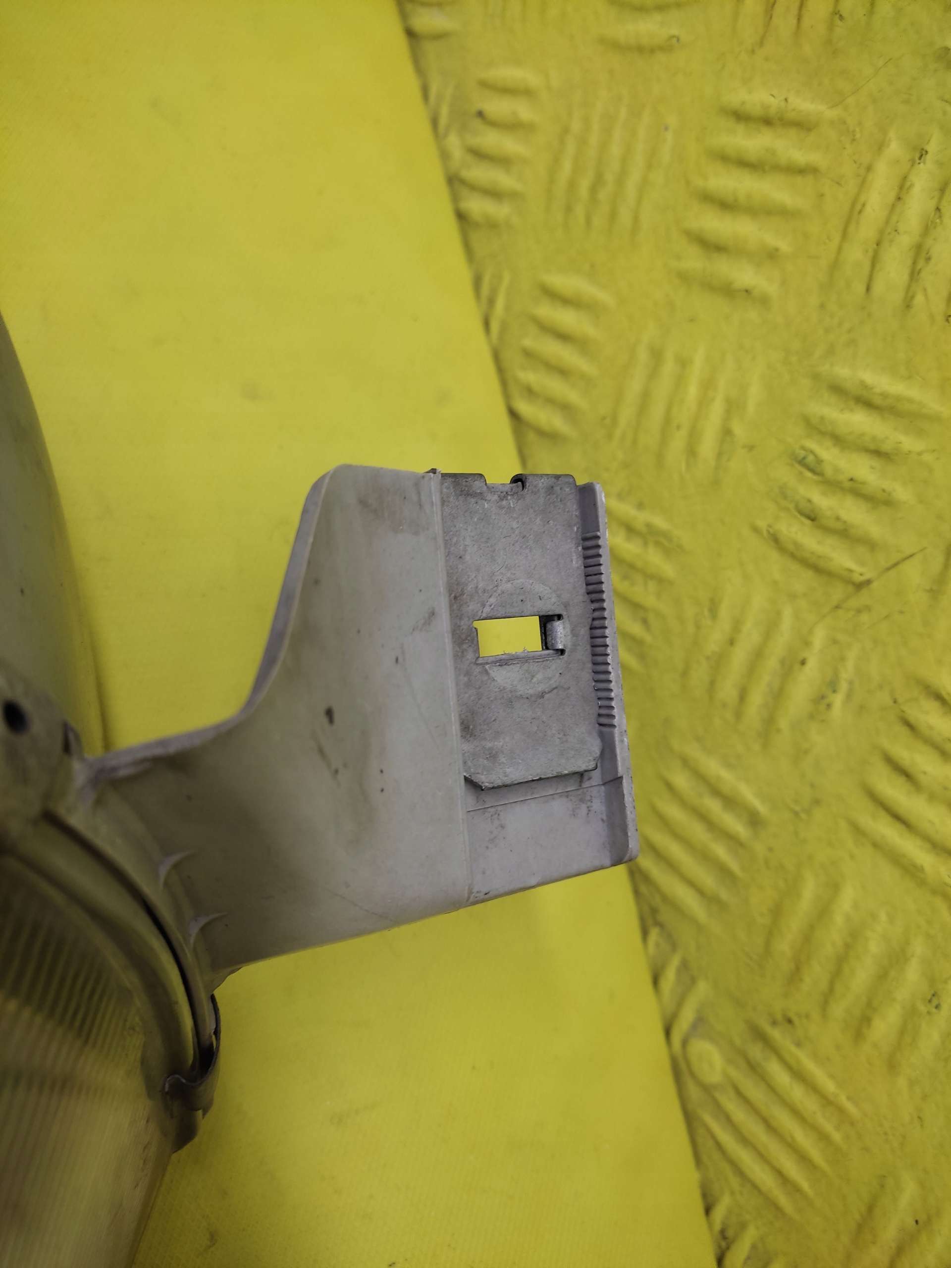 FIAT PUNTO REFLEKTOR light right front 46481413
