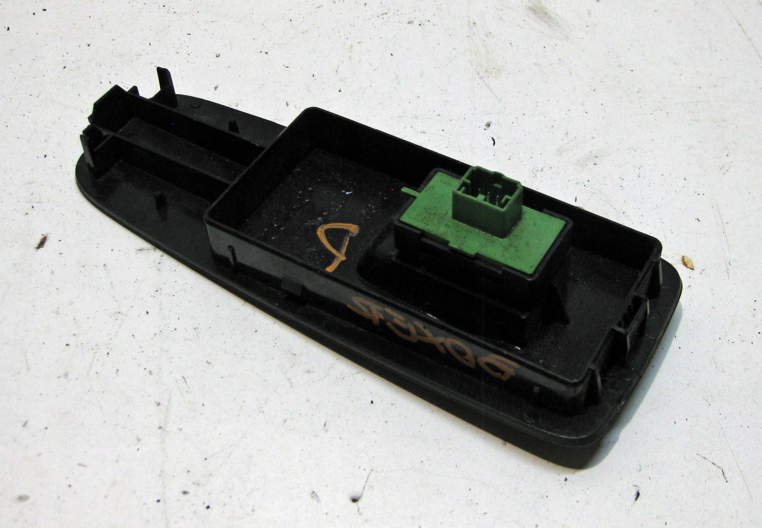 BOXER JUMPER DUCATO LIFT III PANEL ovladac oken 14403509ZD