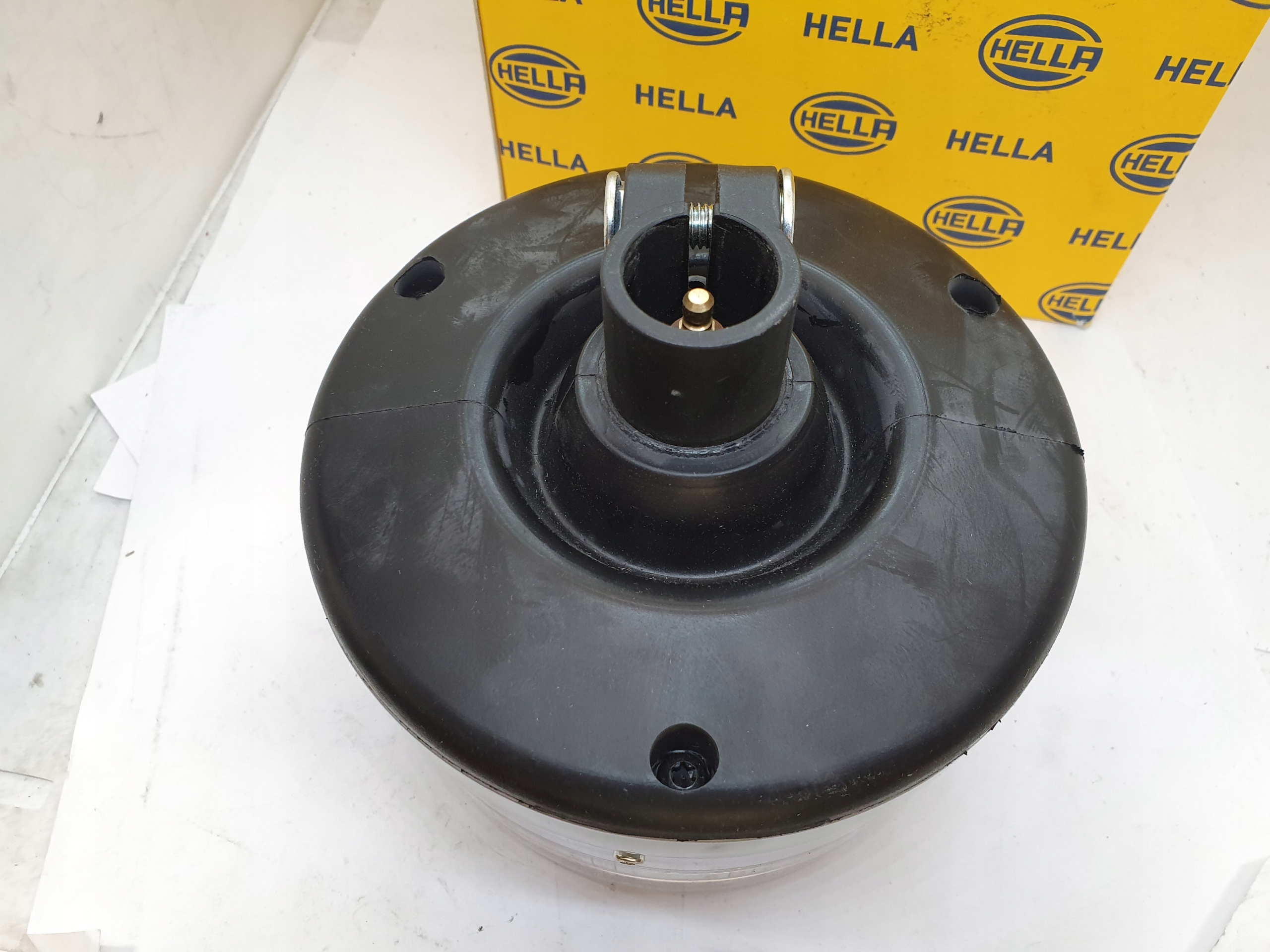 SWIATLO OSTRZEGAWCZE KOGUT HELLA 2XD010311011 LED Producent czesci Hella