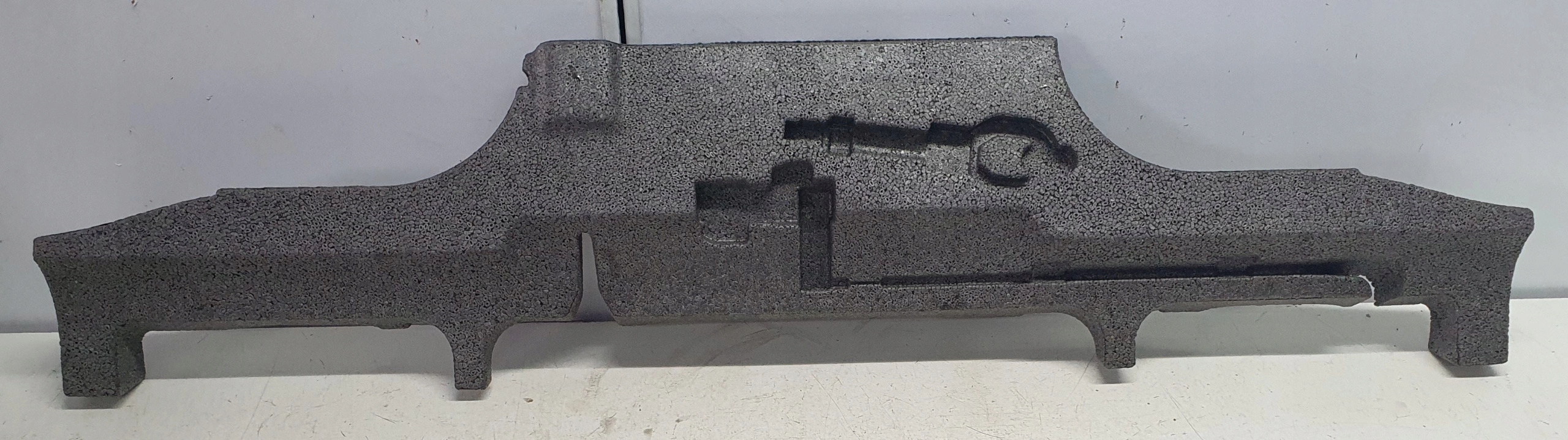 boot floor well Ford Mondeo mk4 h/b