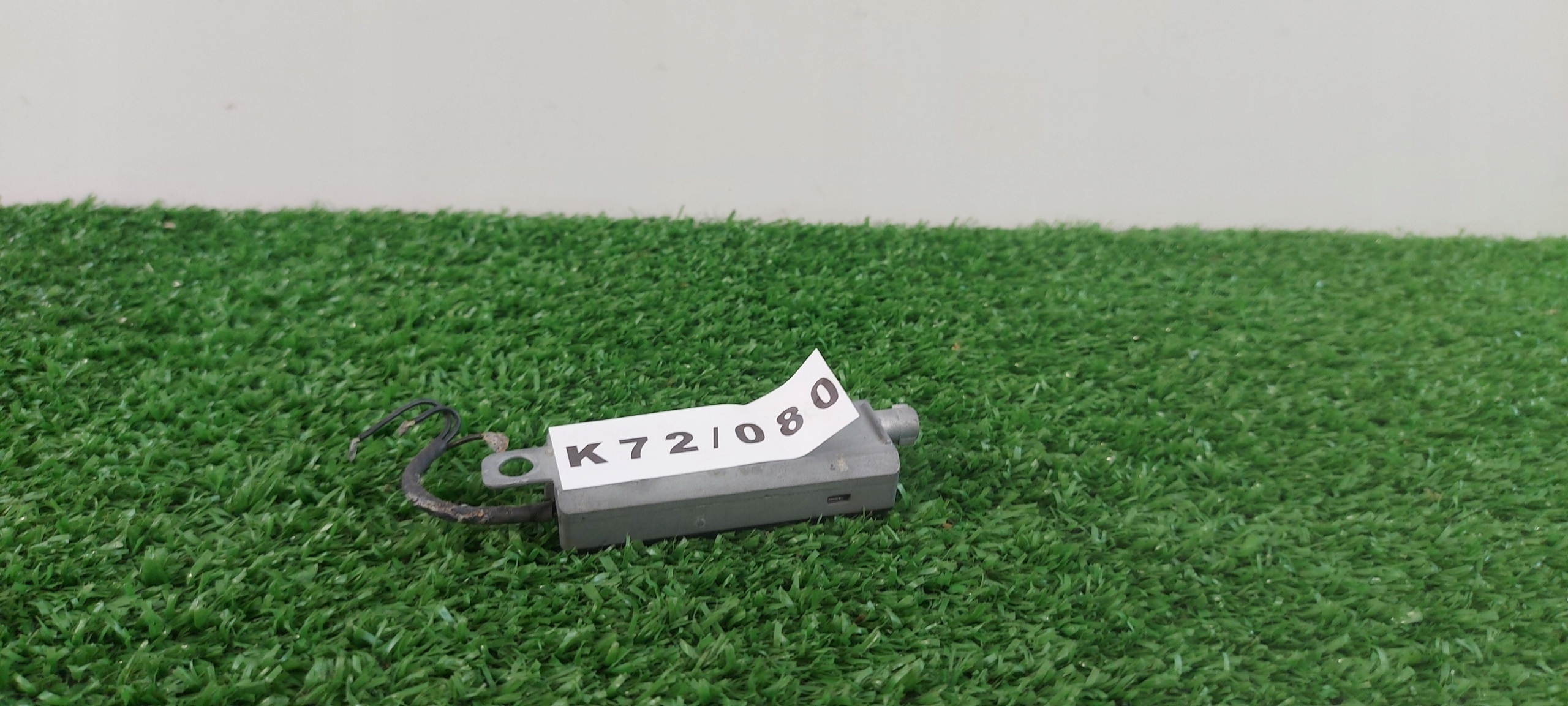 antenna module amplifier AUDI A6 C6 4F 4F9035225