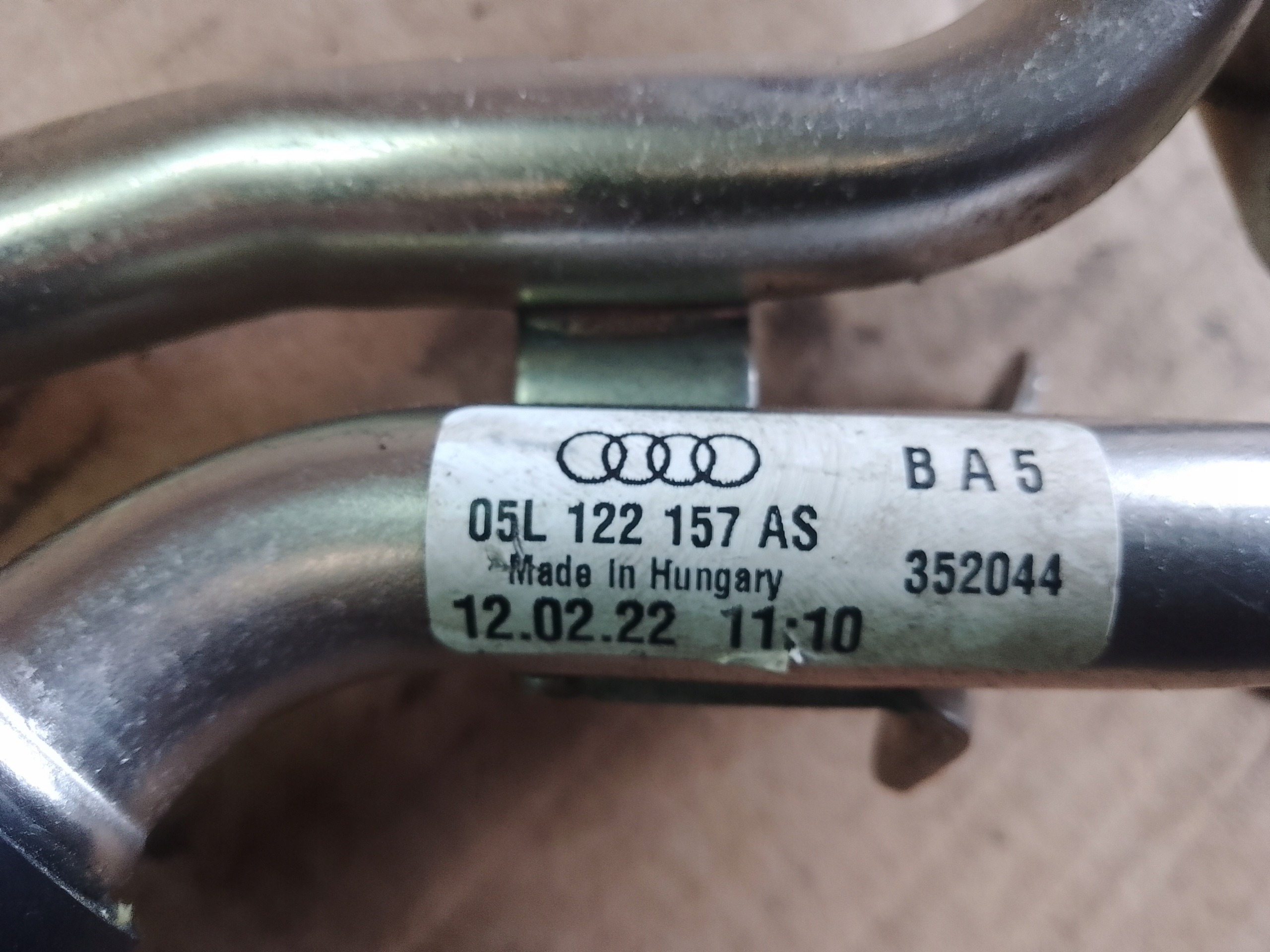 hadice trouba hadice vody Audi A6 C8 05L122157AS