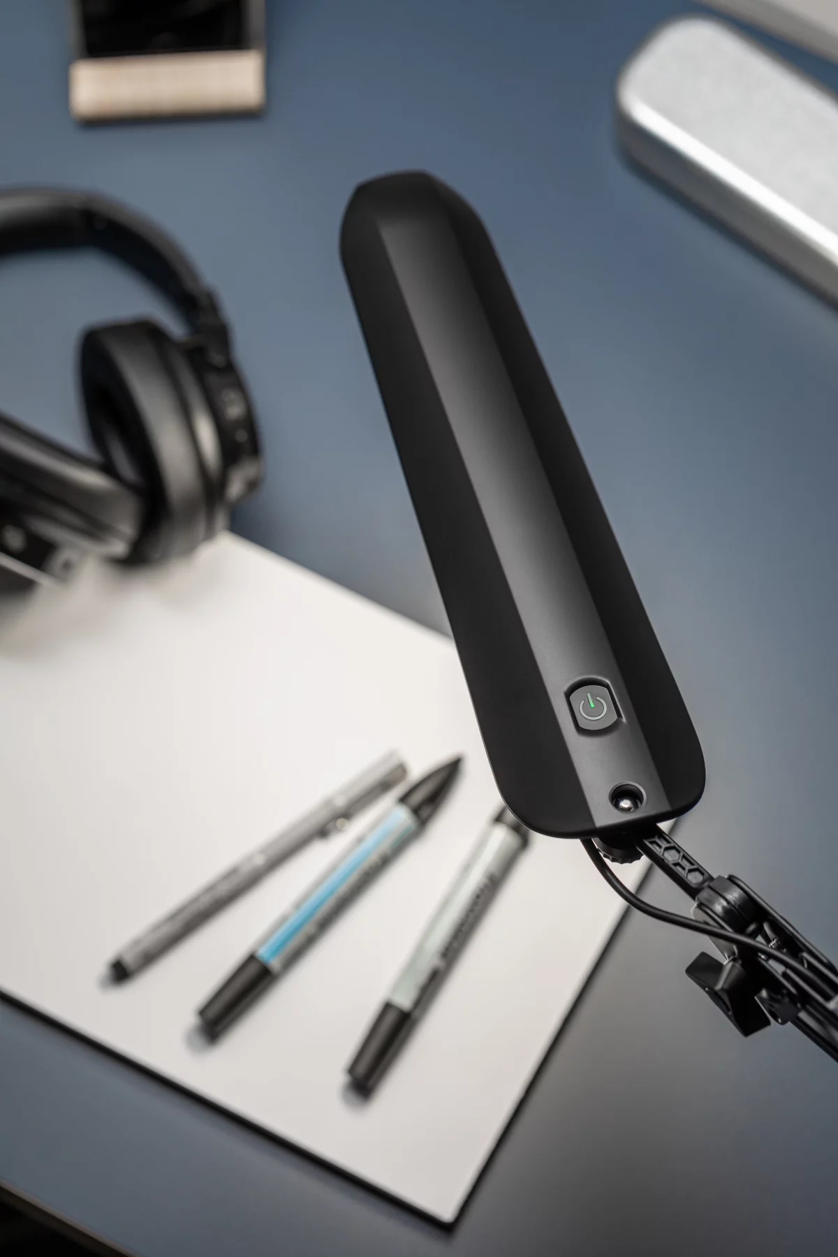 Lampka biurkowa ARCHITECTO 8W, 600lm 4000K czarna Kolekcja ARCHITECTO