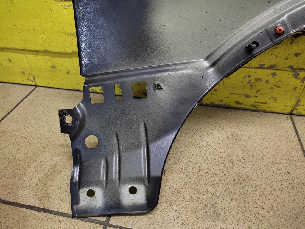 VOLVO XC 90 fender right front LAK 647-46