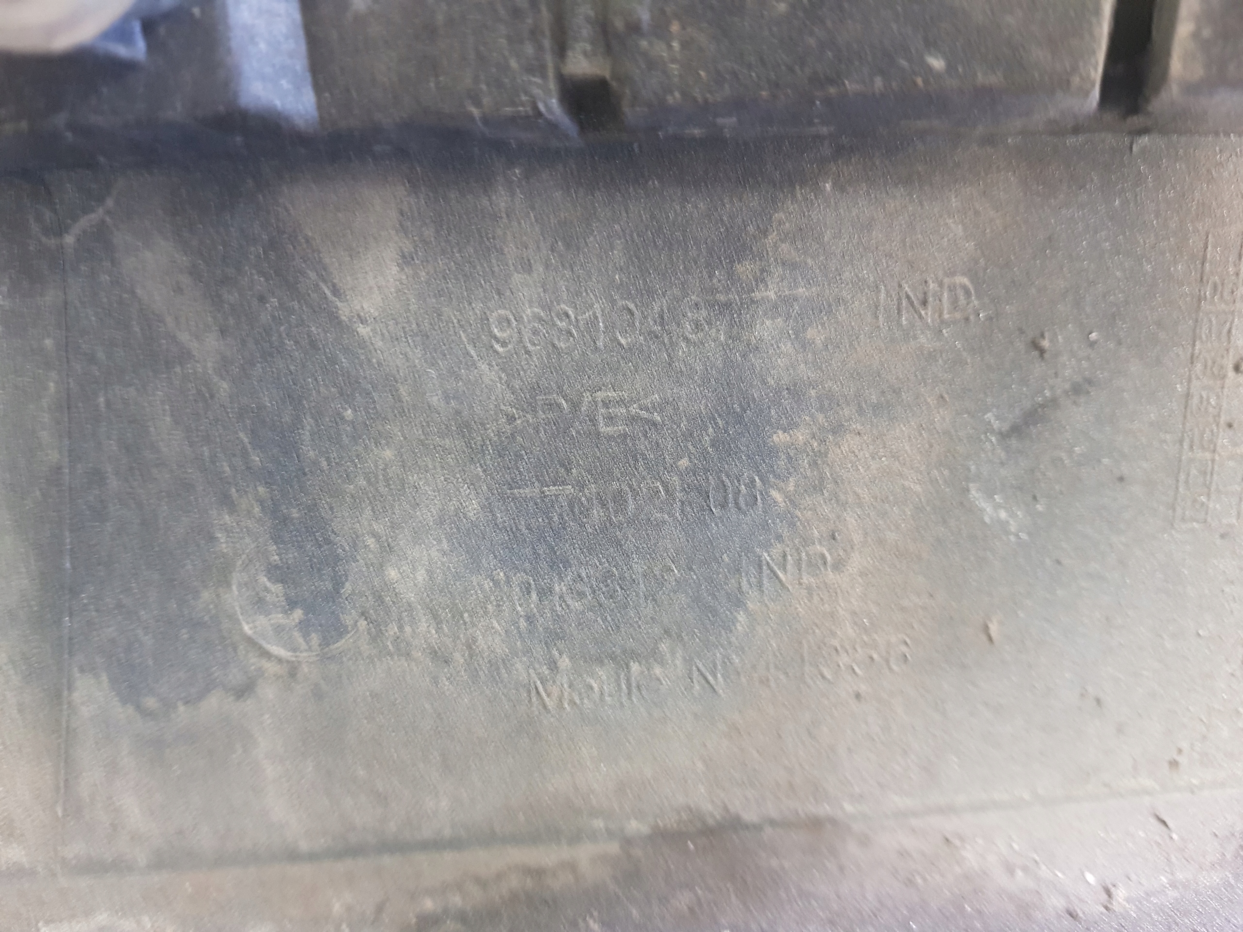 bumper rear part rear CITROEN C5 9681048777 4xPDC 2008