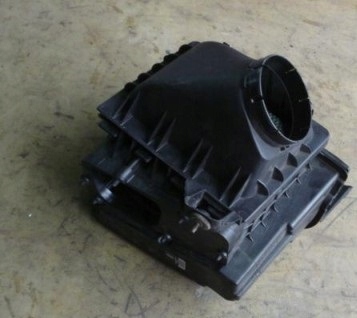 КАДИЛАК СТС 98-04 4.6 КОРПУС ФІЛЬТРА ПОВІТРЯ