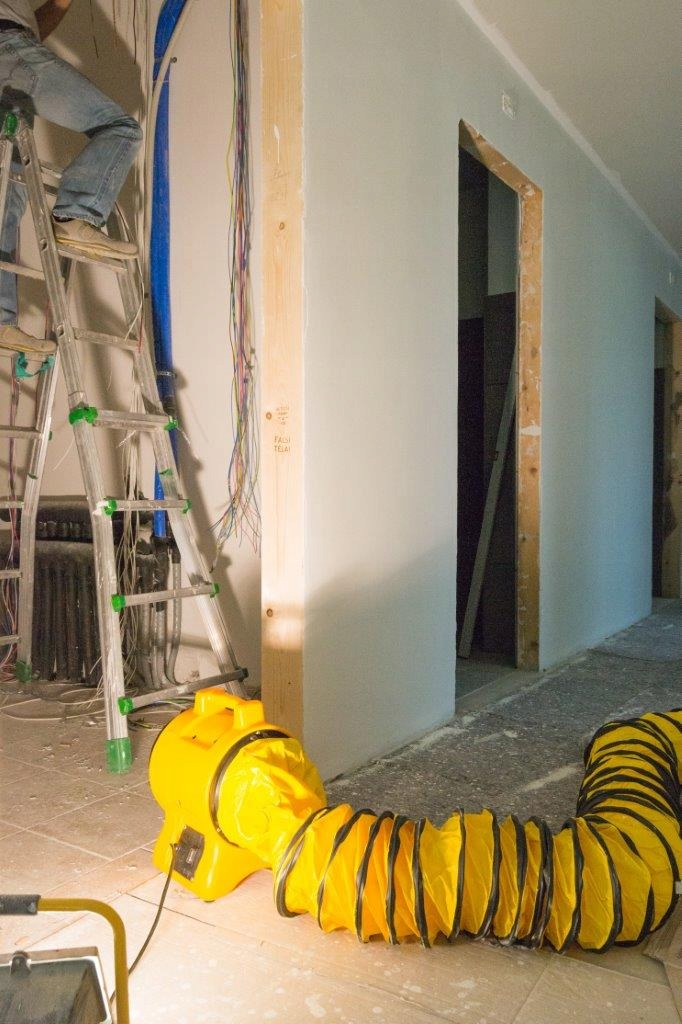 Przewód do dmuchawy Master, dł. 7.6 m, fi 310 mm Rodzaj osiowy